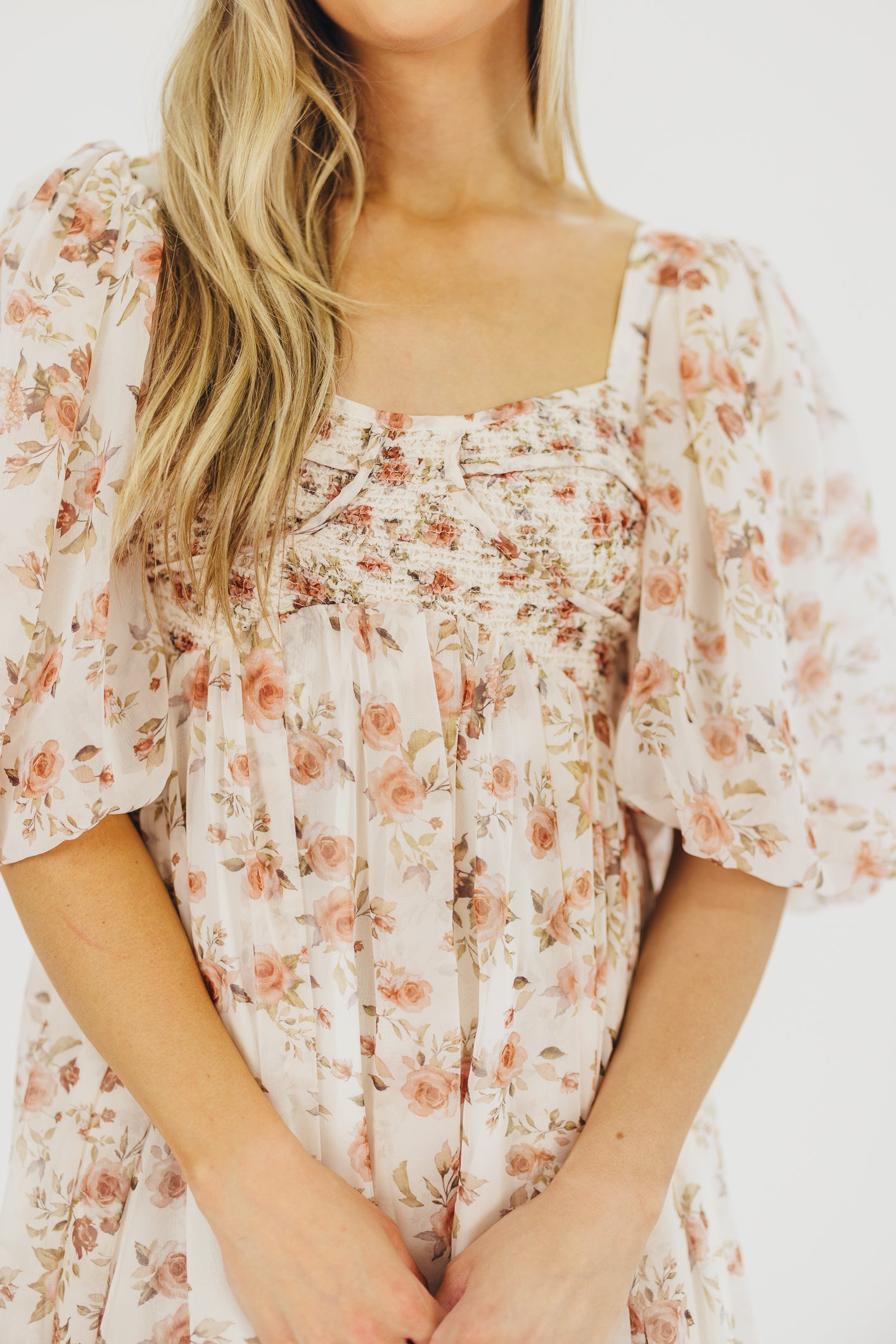 Harlow Maxi Dress in Ivory Floral - Bump Friendly Maternity Dress & Inclusive Sizing (S-3XL) | Perfect for Pregnancy, Beach Vacations & Summer Weddings