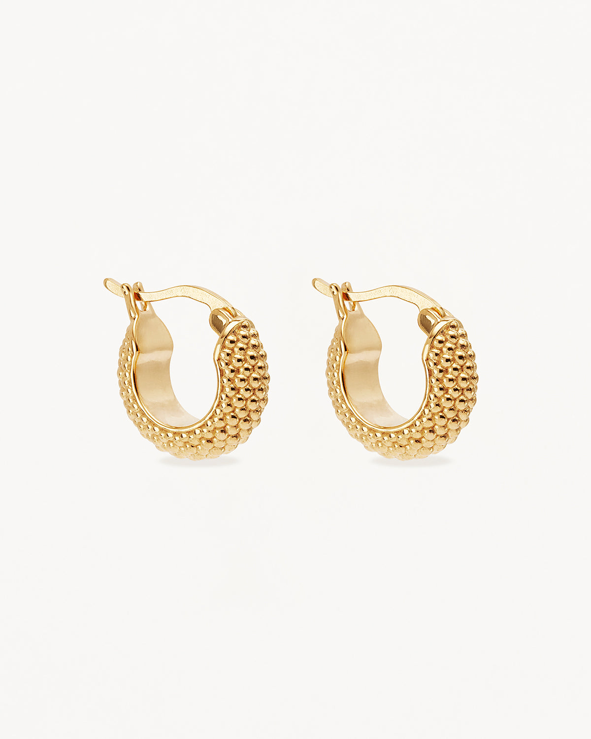 18K Gold Vermeil Day Dreamer Hoop Earrings - Elegant Dainty Huggie Hoops for Women - Perfect for Everyday Wear, Office, Date Night & Special Occasions