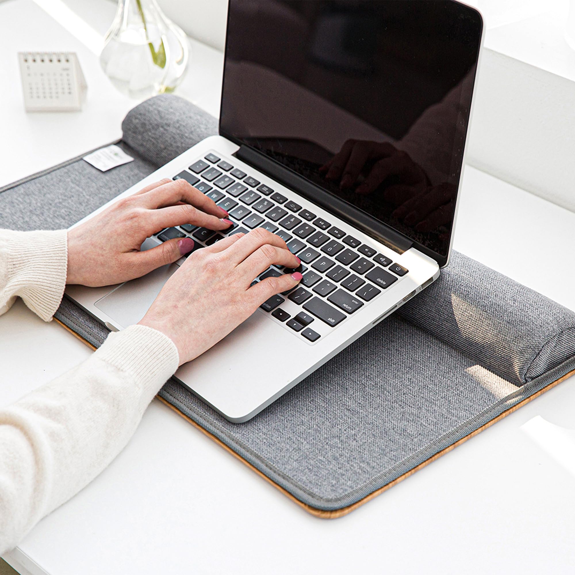 Portable Engineered Wood Lap Desk with Soft Cushion & Wrist Rest, Adjustable Bed Tray Laptop Stand for 17 inch Devices, Home Office & Cozy Bedroom Workspace