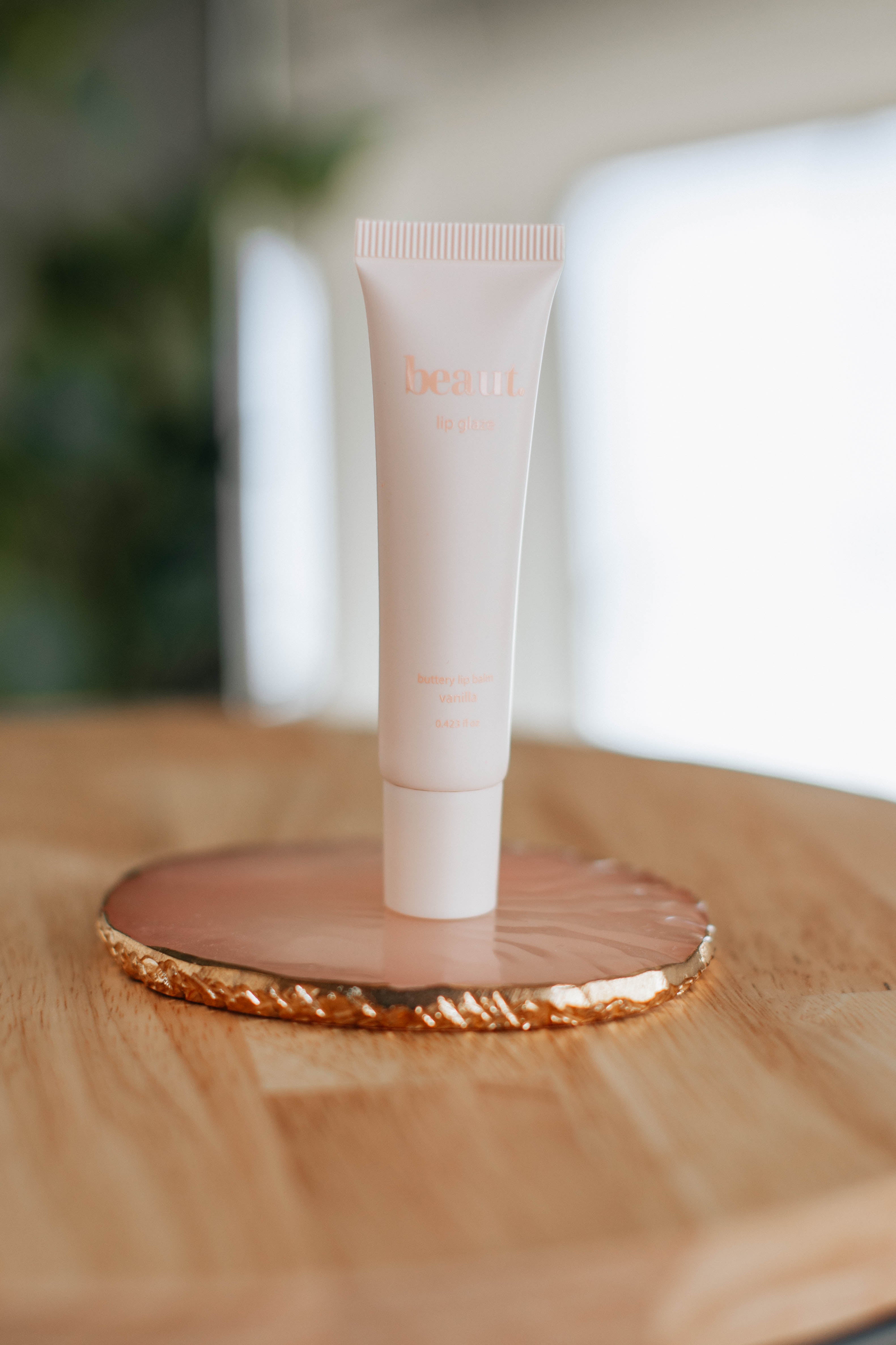 Luxury Lip Gloss - Hydrating & Shiny Lip Glaze for Women - Perfect for Daily Wear & Special Occasions