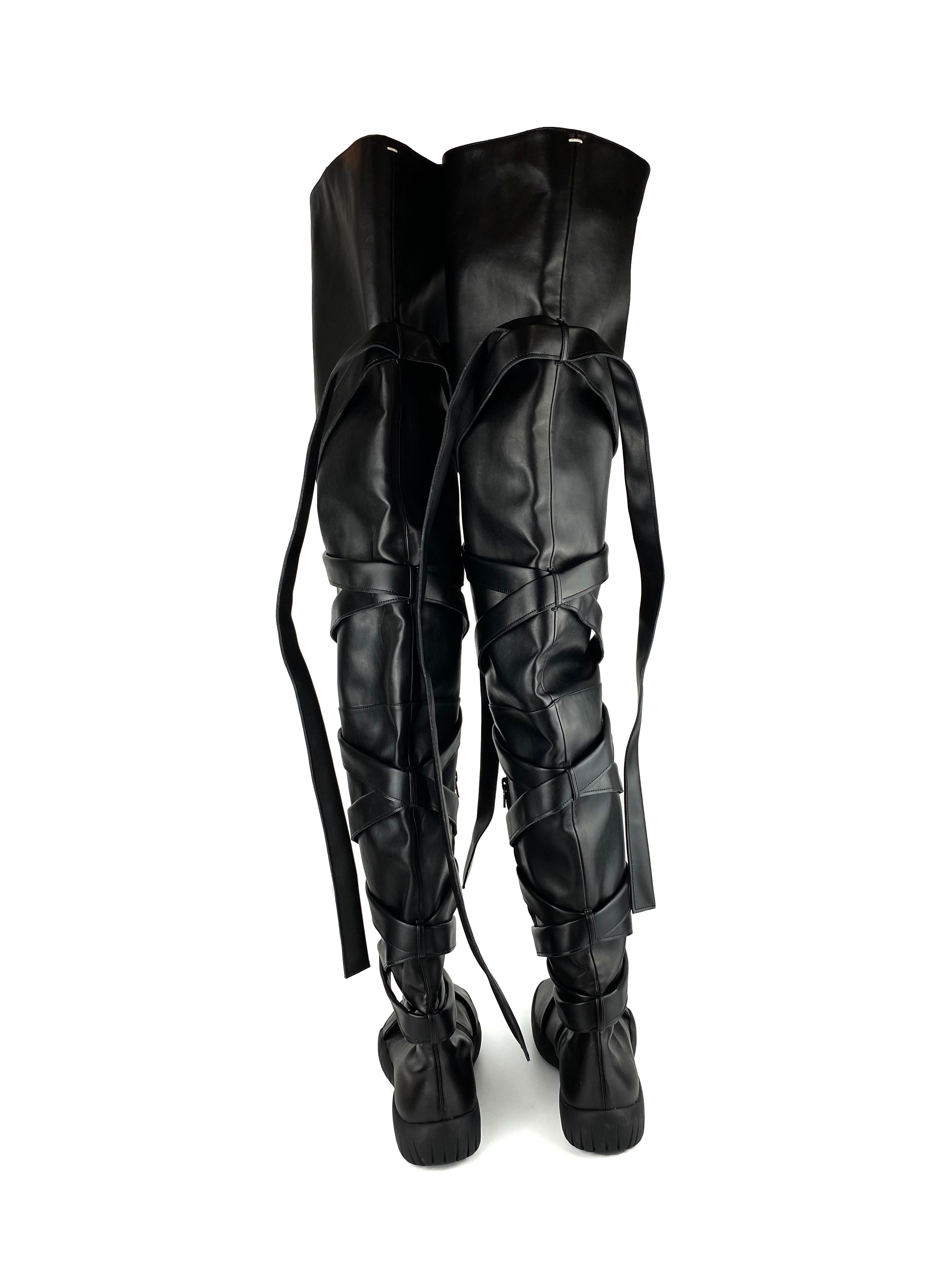 Maison Margiela Black Tabi Thigh High Boots - Women's Fashion Knee High Leather Boots for Party, Night Out & Street Style