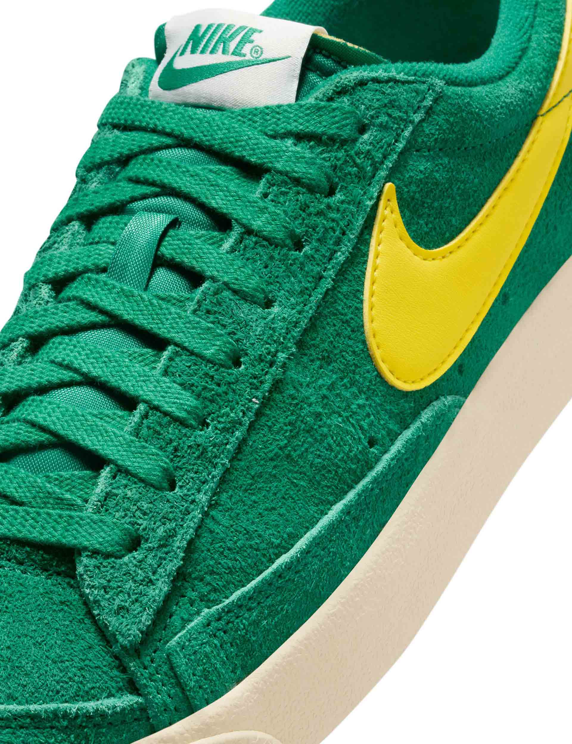 Nike Blazer Low '77 Vintage Sneakers - Malachite/Lightening/Muslin/Sail | Retro Basketball Shoes for Men & Women | Streetwear Fashion & Casual Wear