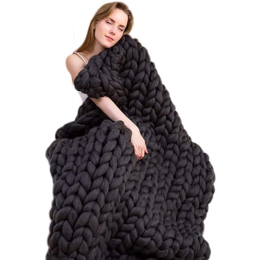 Handwoven Chunky Knit Throw Blanket - Soft & Cozy Cable Knit Blanket for Bed, Couch & Home Decor - Bulky Yarn Braided Blanket (Grey, 80x80cm) - Perfect for Lounging, Gifts & Winter Warmth