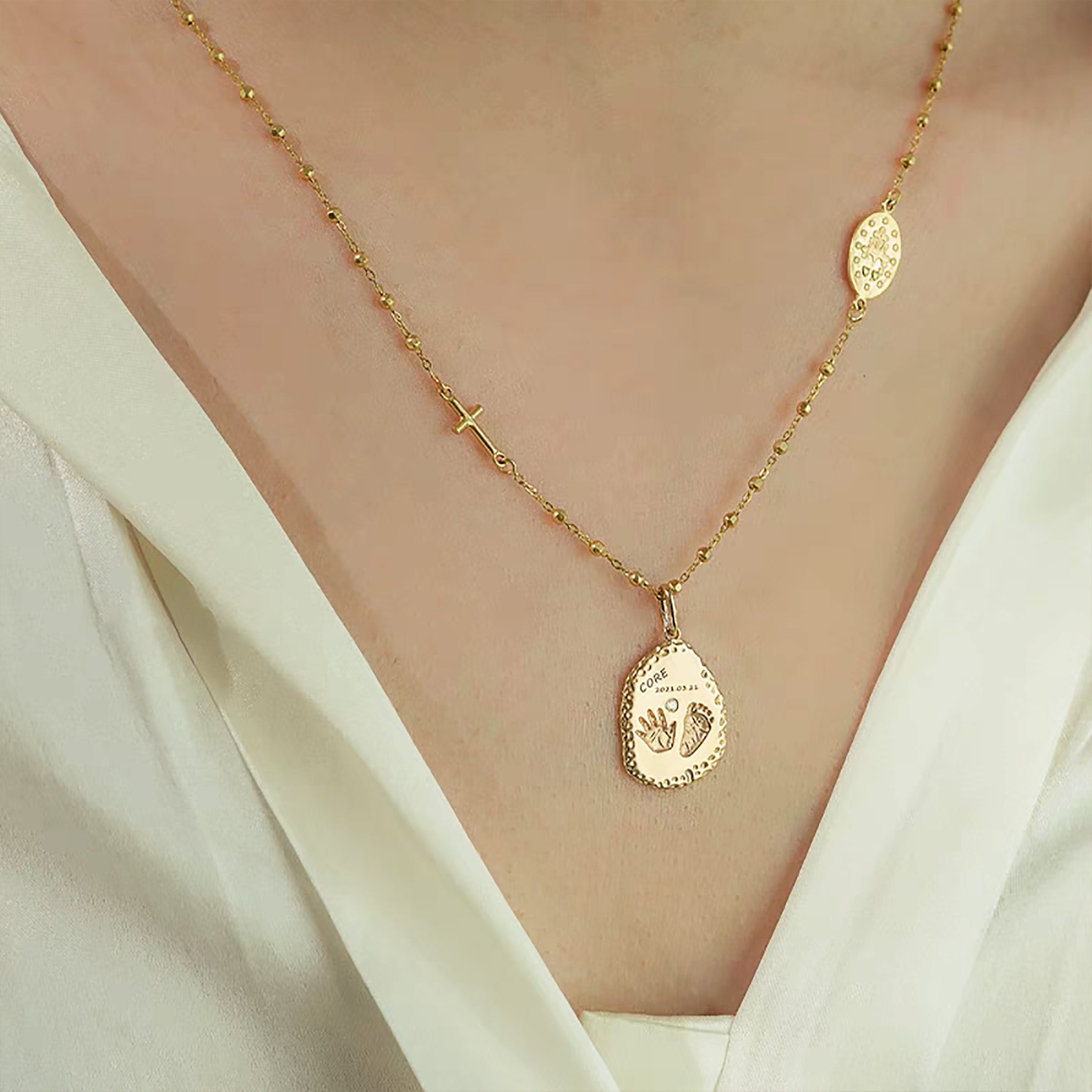 Solid Gold Footprint Necklace - Personalized Custom Jewelry for Women - Unique Hand & Footprint Pendant - Perfect Gift for Mom, Grandma & Newborn Baby - Ideal for Mother's Day, Baby Shower & Birthday Gifts