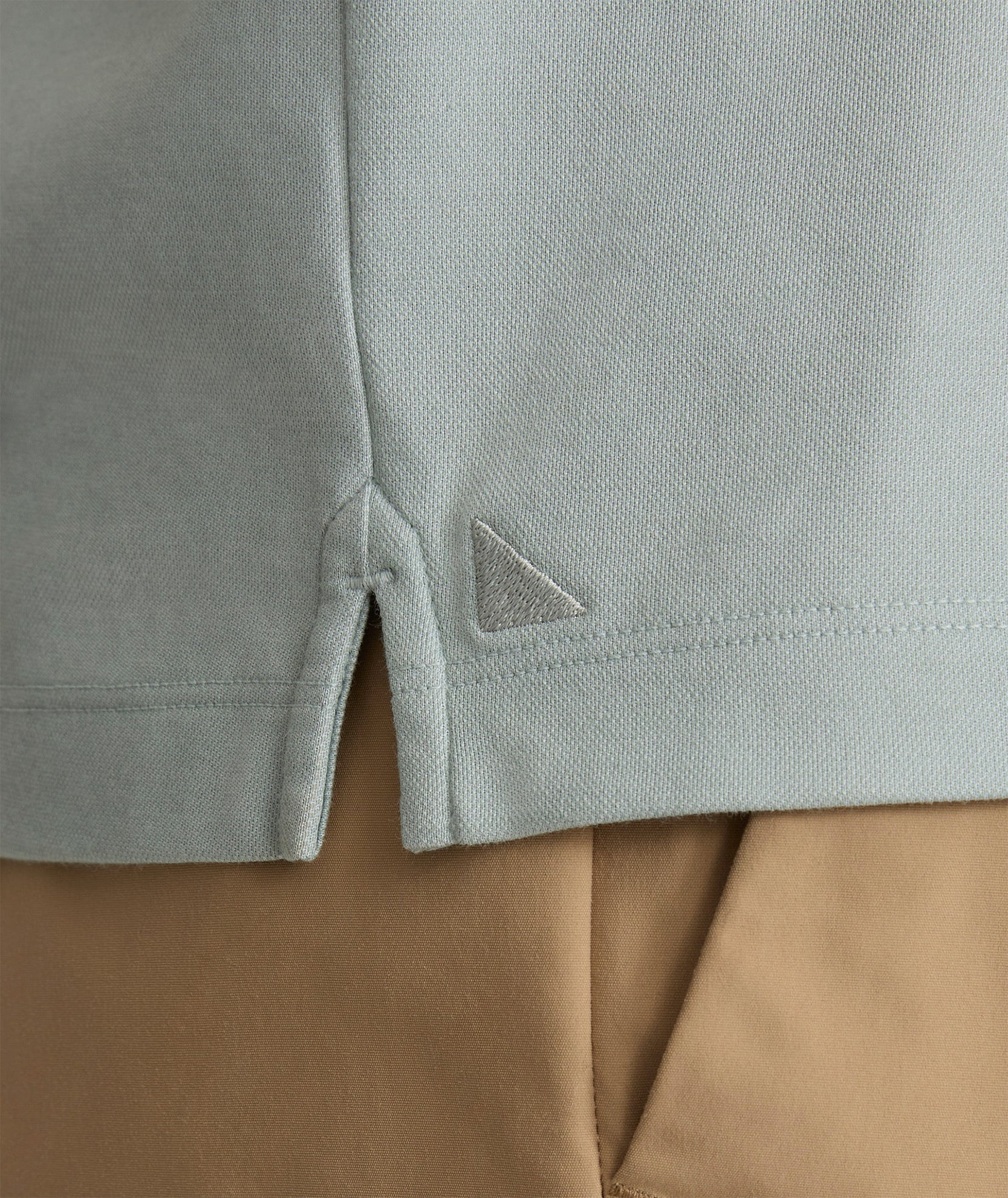 High-Performance Tipped Polo Shirt for Men - Breathable & Moisture-Wicking Golf & Tennis Apparel