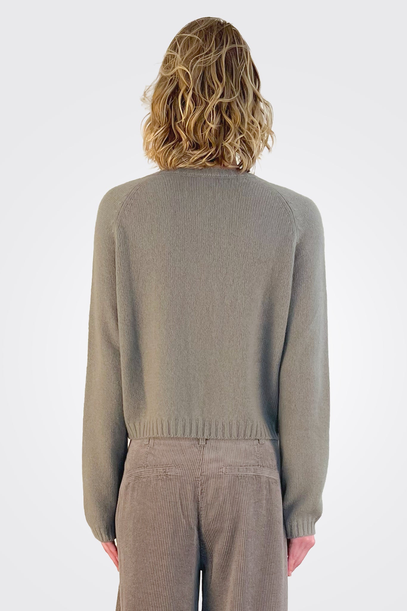 Luxury Cashmere Cardigan for Women - Soft & Warm Winter Sweater - Perfect for Office, Travel & Casual Outfits