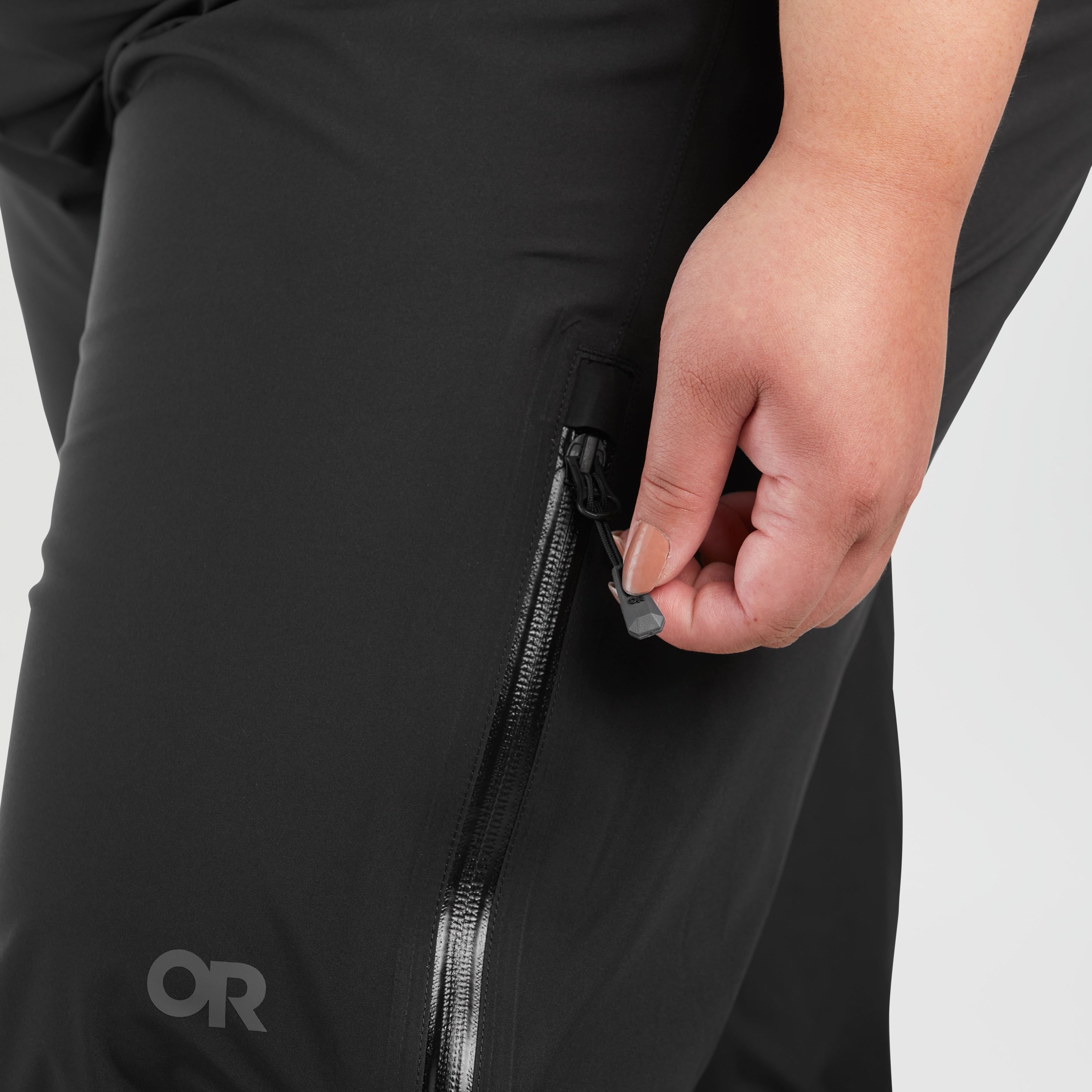 Women's Plus Size Waterproof GORE-TEX Rain Pants - Lightweight, Breathable Hiking & Outdoor Pants for Rainy Weather