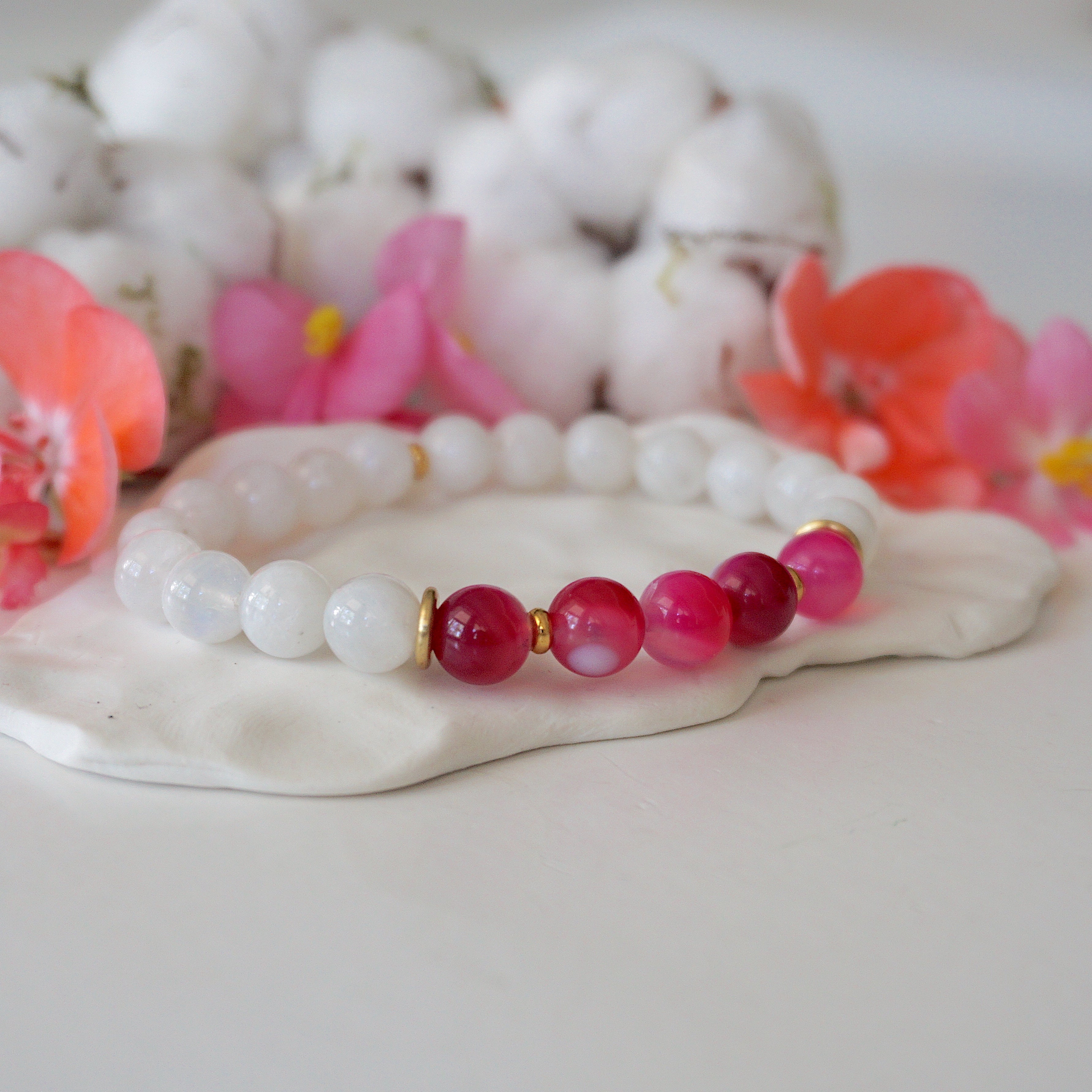Pink Agate Healing Crystal Mala Bracelet - Natural Stone Beads for Meditation, Yoga & Stress Relief - Spiritual Jewelry for Women & Men