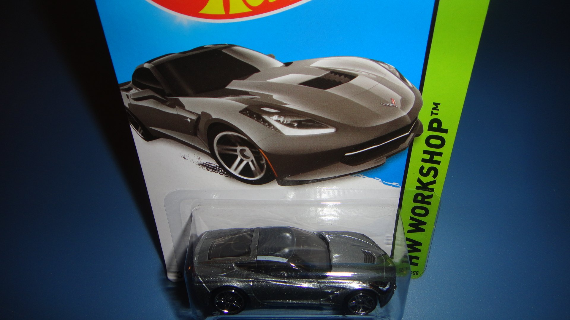 2014 Hot Wheels HW Workshop - 2014 Corvette Stingray Diecast Car Toy for Kids & Collectors - Perfect for Playtime, Display & Gifts