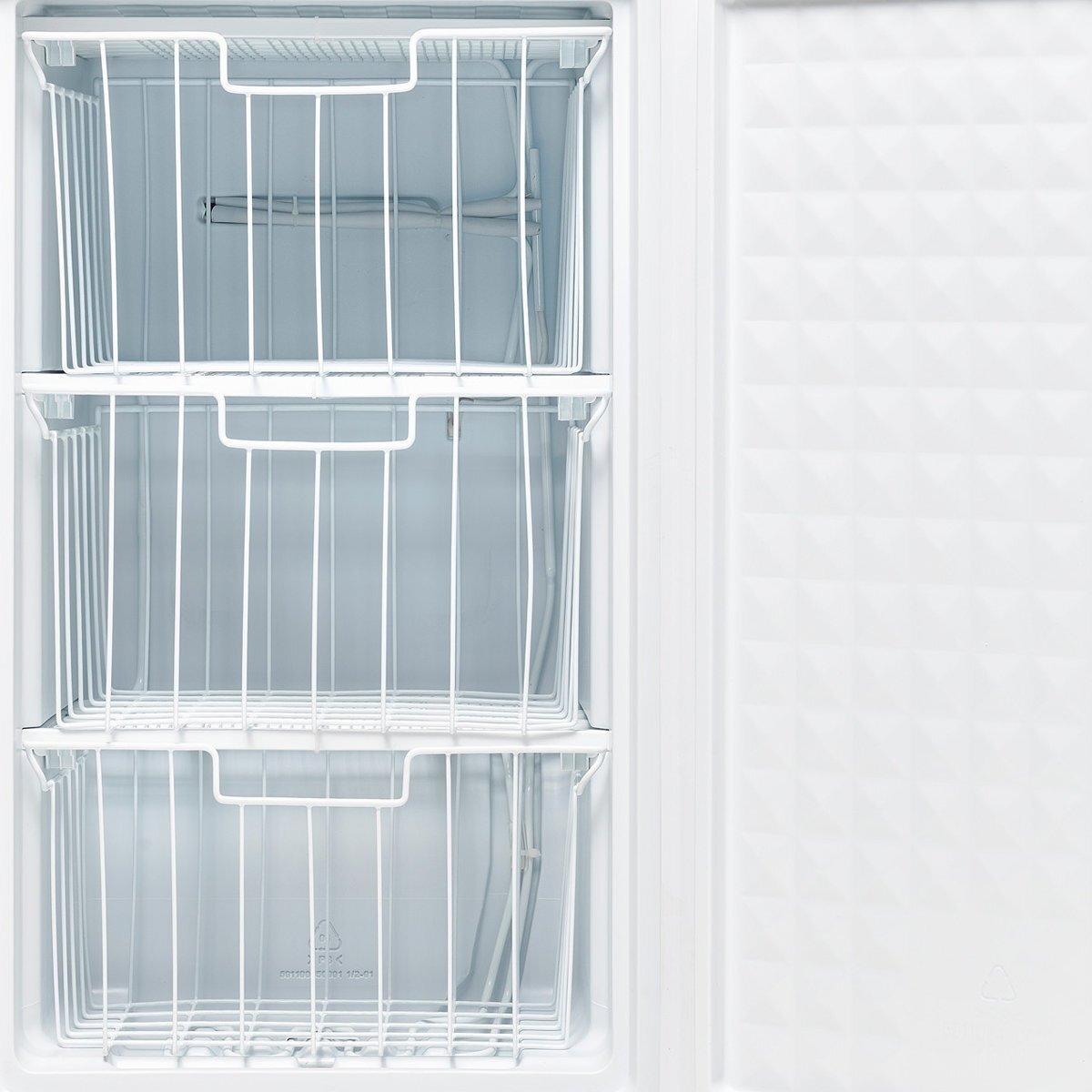 Esatto 84L Bar Freezer EUF92W - Compact Under Counter Freezer for Home, Office, or Commercial Use - Perfect for Storing Beverages, Ice Cream, and Frozen Snacks