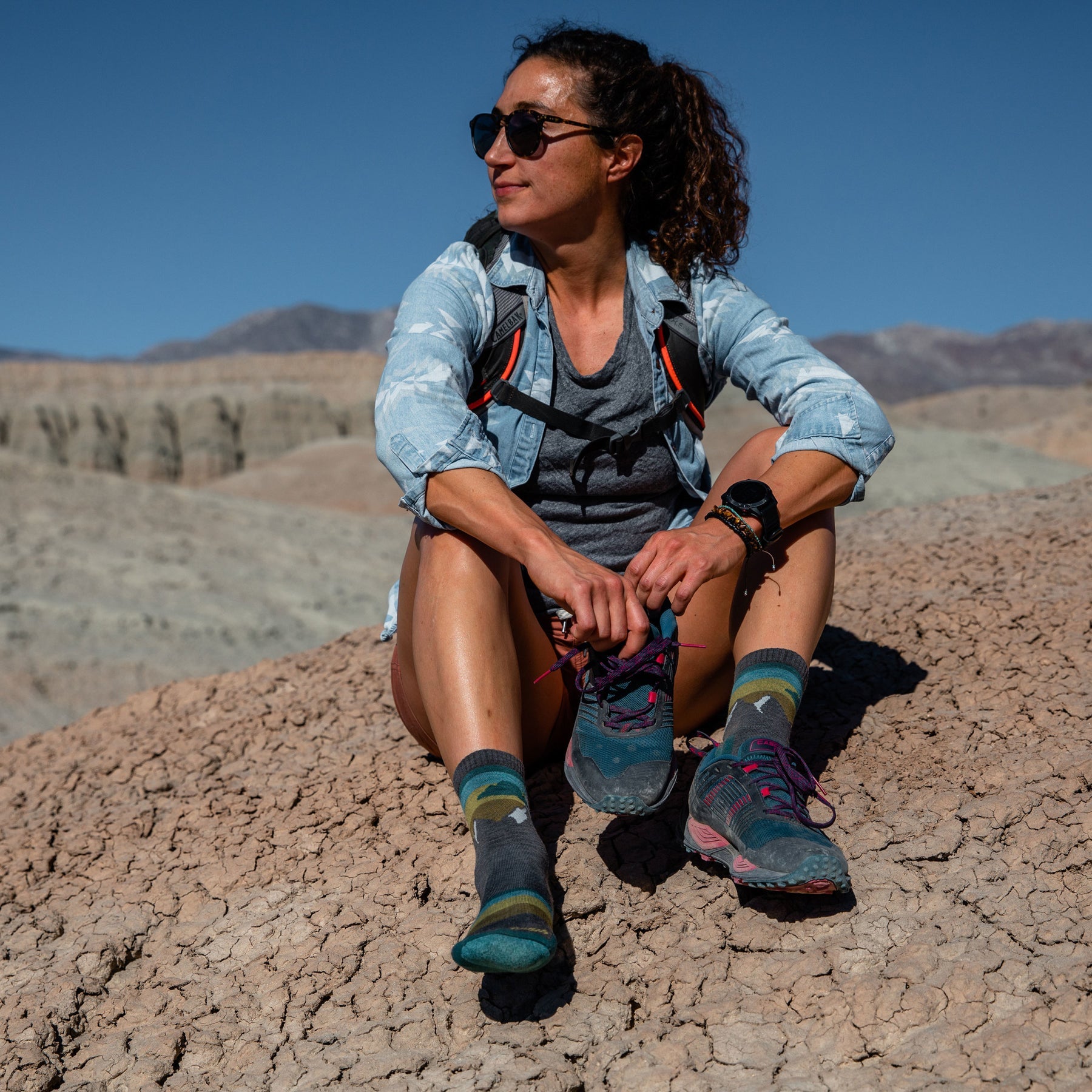 Darn Tough 5005 Sunset Ledge Micro Crew Lightweight Cushion Socks for Women - Hiking, Running & Everyday Comfort