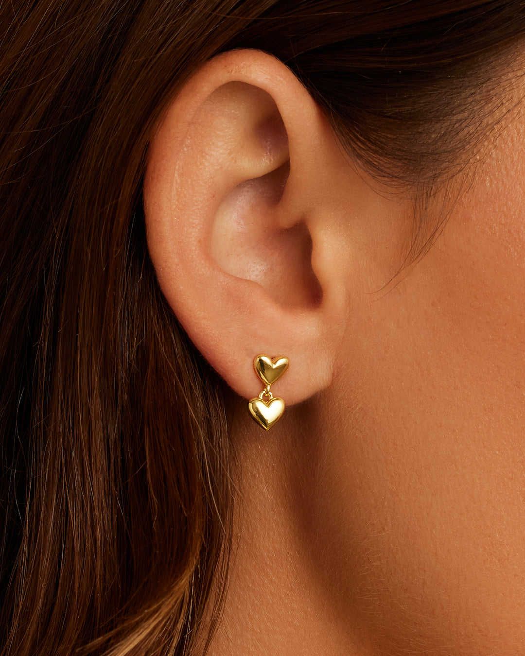 Elegant Amour Heart Stud Earrings for Women - Perfect for Valentine's Day Gifts, Anniversary & Romantic Date Nights