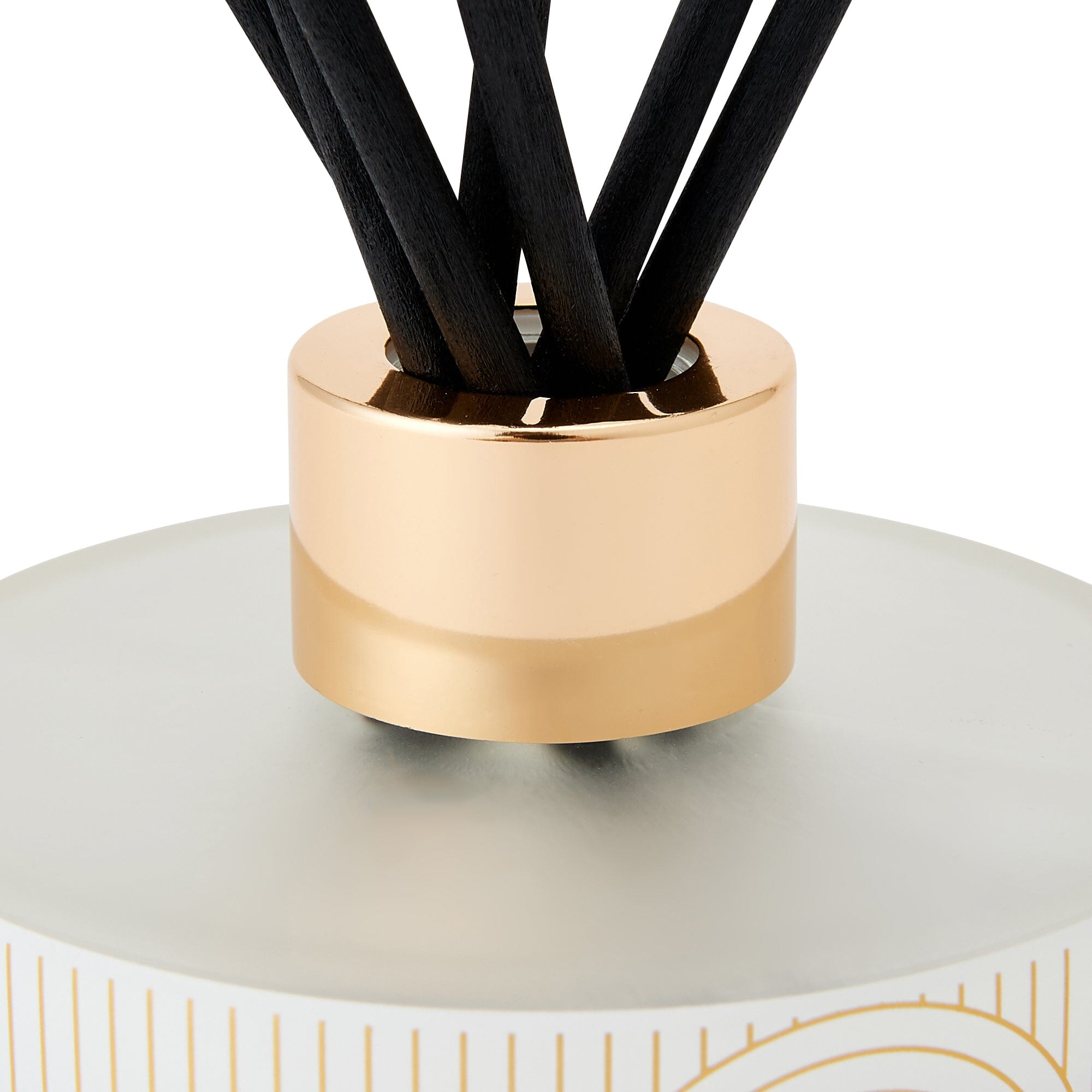 Luxury Opulence Fragrance Diffuser - Elegant White Aromatherapy Essential Oil Diffuser for Home, Office, Spa & Yoga Room - Perfect for Relaxation, Stress Relief & Creating a Calming Atmosphere