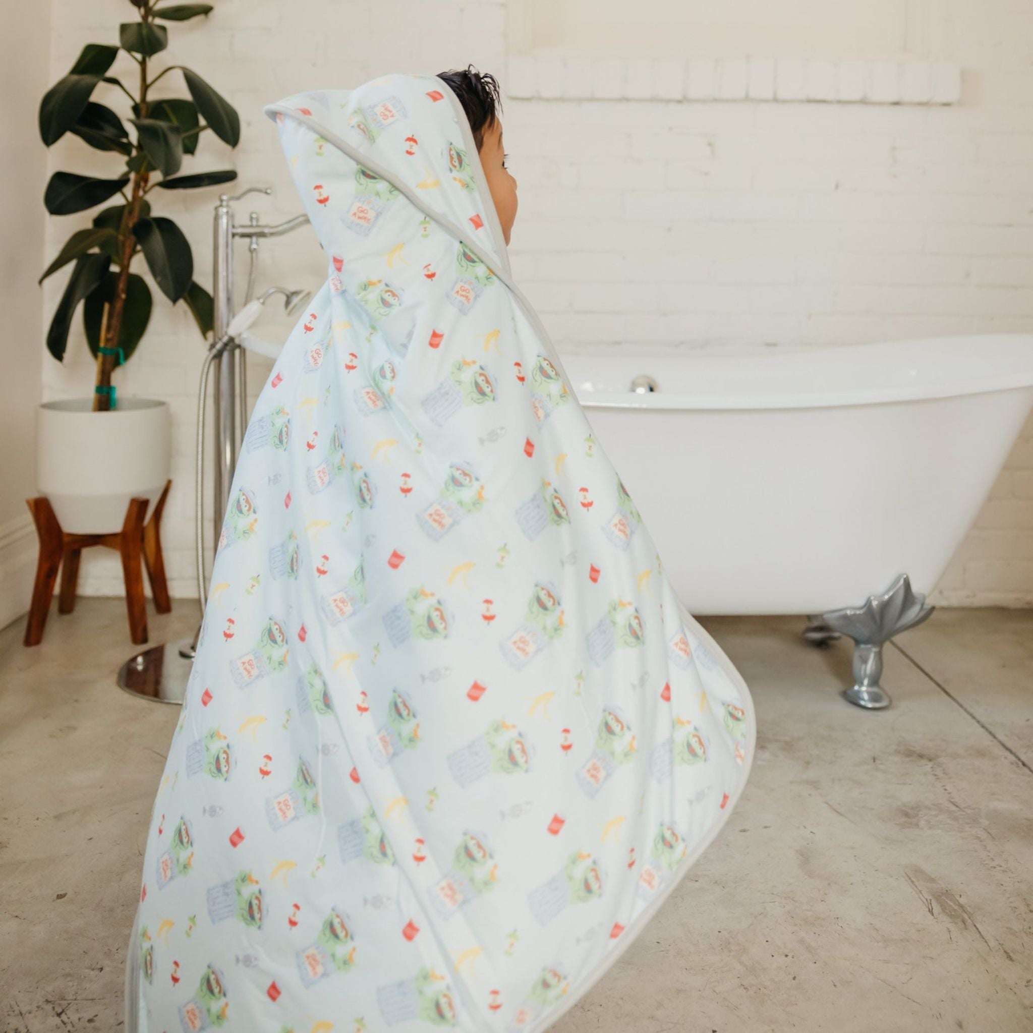 Premium Baby Knit Hooded Towel - Soft & Absorbent Hooded Baby Towel for Bath Time & Swimming - Oscar the Grouch Themed Cute Infant Towel - Perfect Newborn Gift for Showers & Beach Days