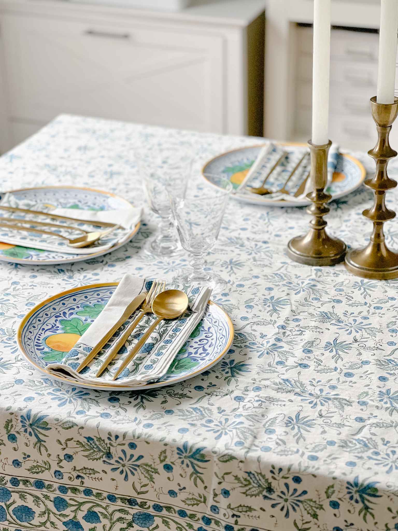 Stella Maris Premium Tablecloth - Elegant Linen Dining Table Cover for Home, Restaurant & Party Decor - Perfect for Weddings, Holidays & Special Occasions