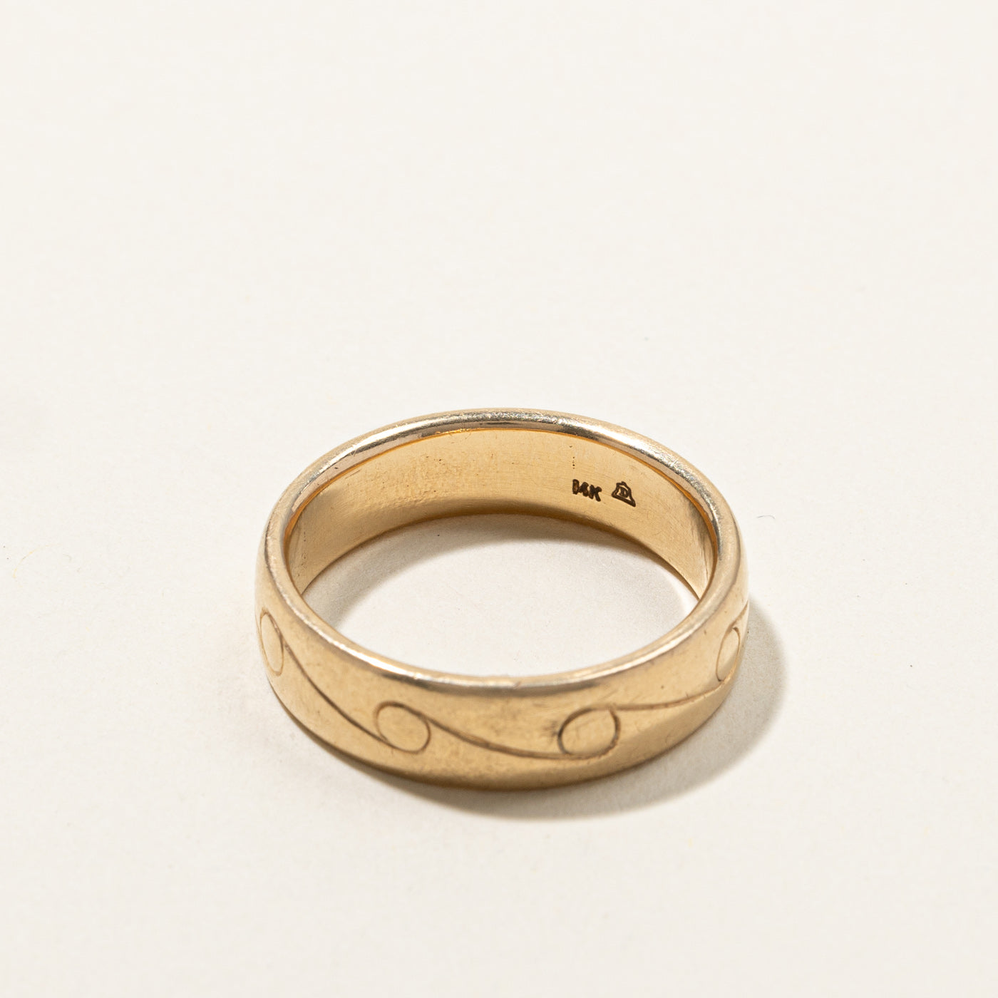 14K Yellow Gold Solid Wedding Band Ring for Men - Size 9.5 - Perfect for Anniversary, Engagement & Everyday Wear