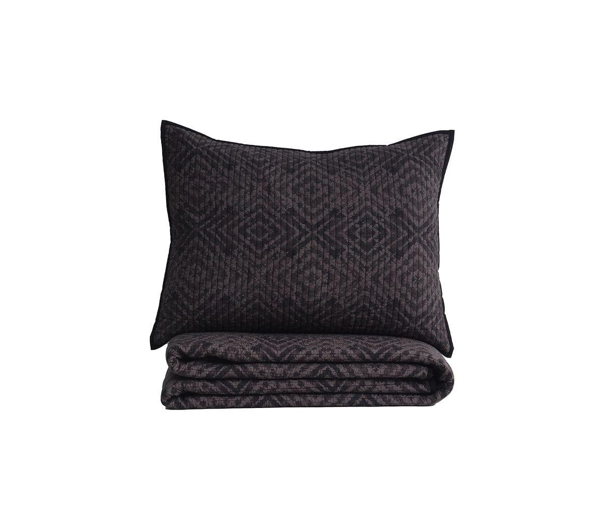 Soft and Cozy Repeating Motions Quilt & Sham Set - Queen Size Bedding for Comfortable Sleep - Perfect for Home, Guest Room, and Cozy Nights