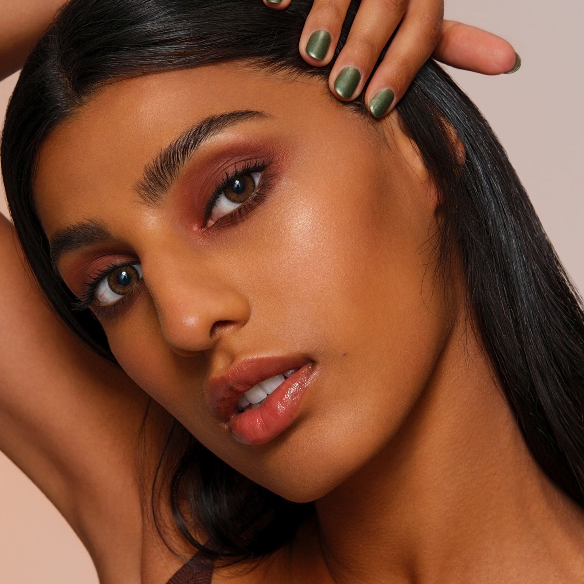 Mob Beauty Bronzer - Matte & Shimmer Powder for Contouring & Highlighting - Natural Sun-Kissed Glow - Perfect for Everyday Makeup & Special Occasions