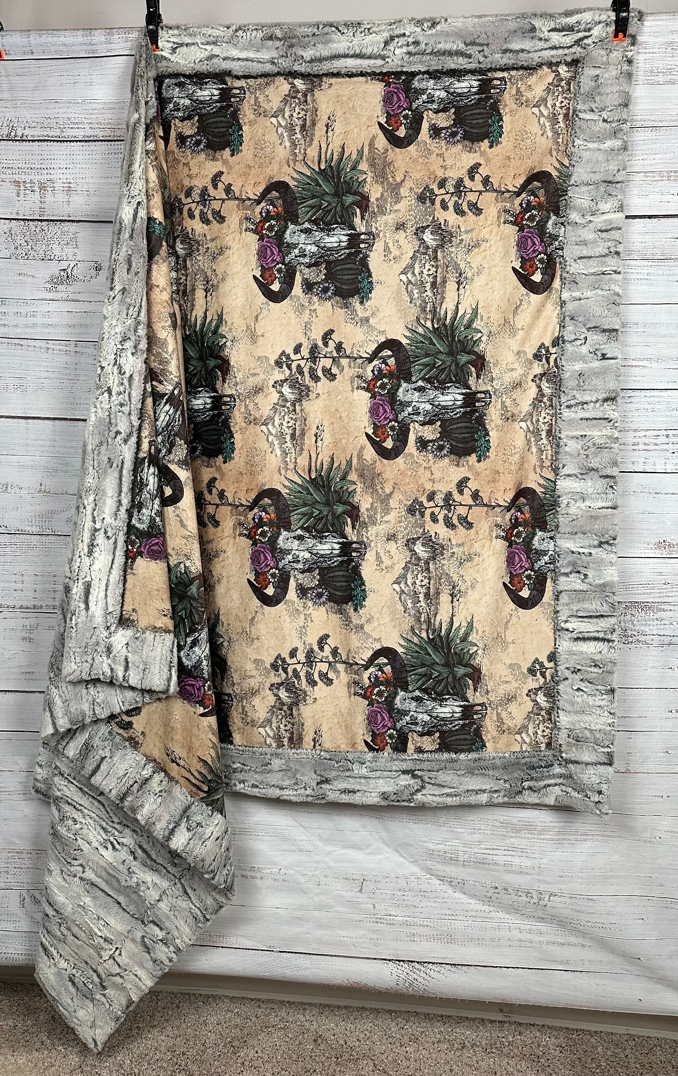 Premium Western Americana Skull Design Silver Fox Luxe Large 55x79 Inches Soft Minky Blanket - Perfect for Home Decor, Bedroom Throw, and Cozy Gift Idea