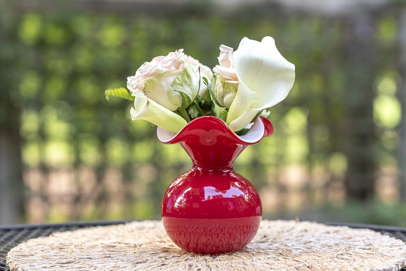 Vietri Hibiscus Glass Red Bud Vase - Elegant Floral Home Decor for Dining Table, Wedding Centerpiece & Italian-Inspired Interior Design