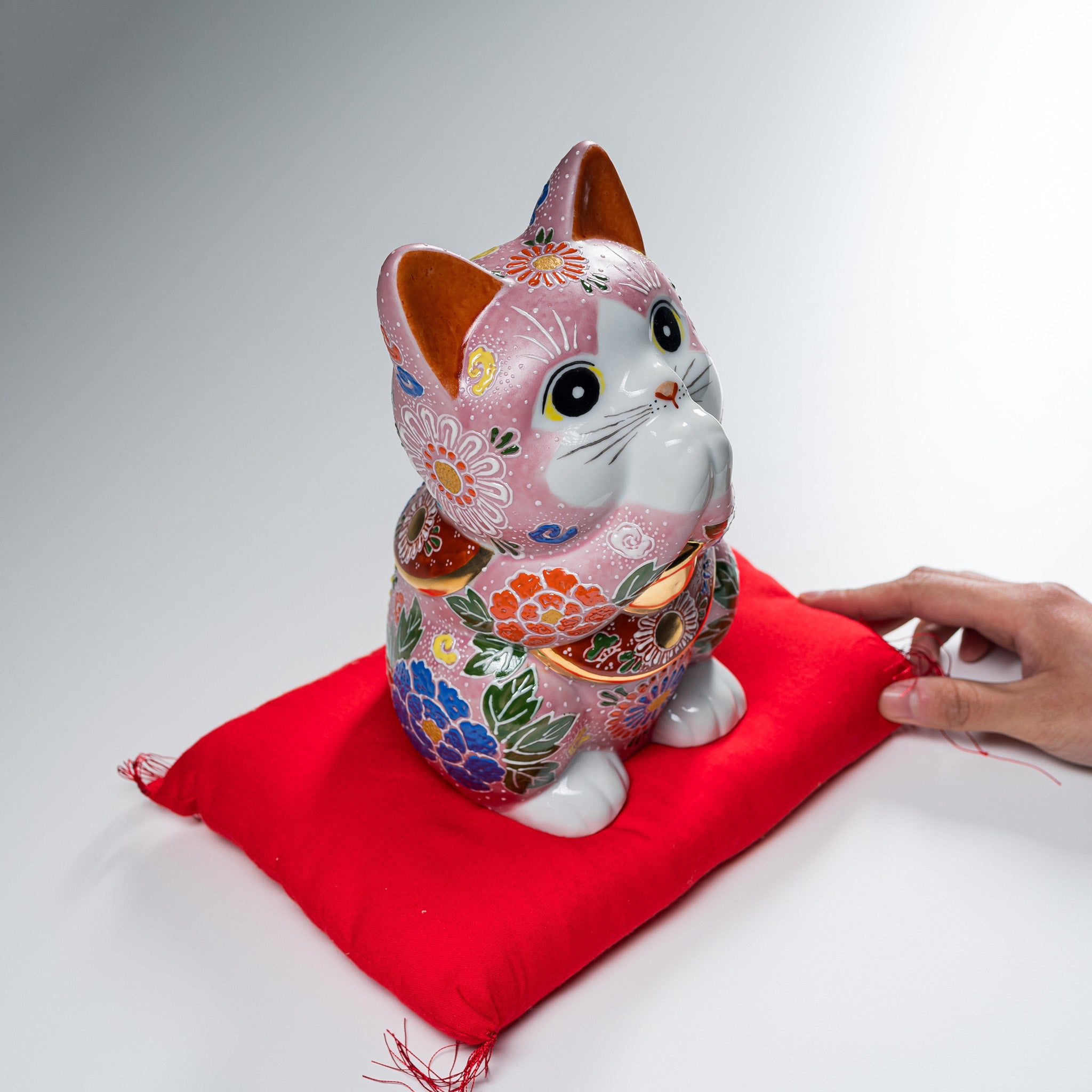 Handmade Kutani Ware Pink Begging Cat 'Kiku' Ornament - 21cm Japanese Ceramic Collectible for Home Decor & Gift