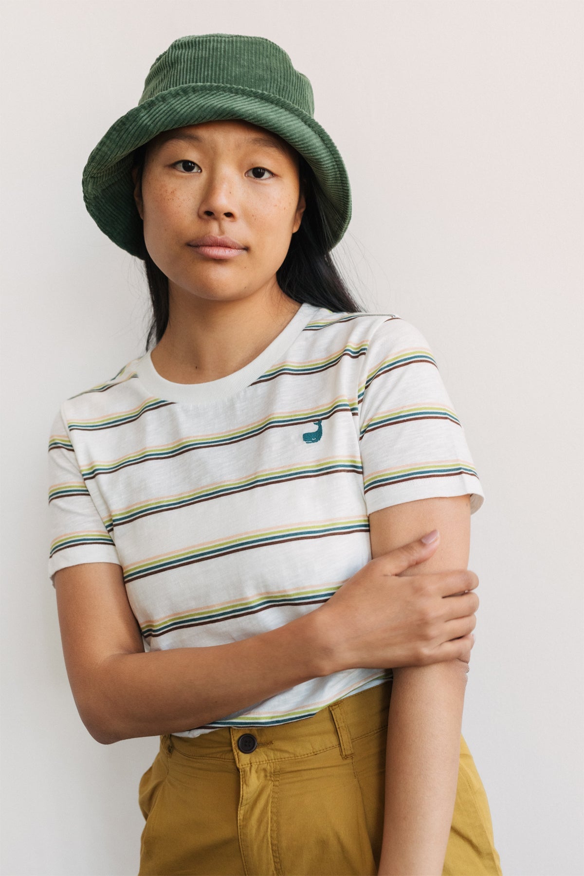 Retro Striped T-Shirt for Men & Women - Vintage Style Casual Tee - Perfect for Everyday Wear, Outings & Retro-Themed Parties