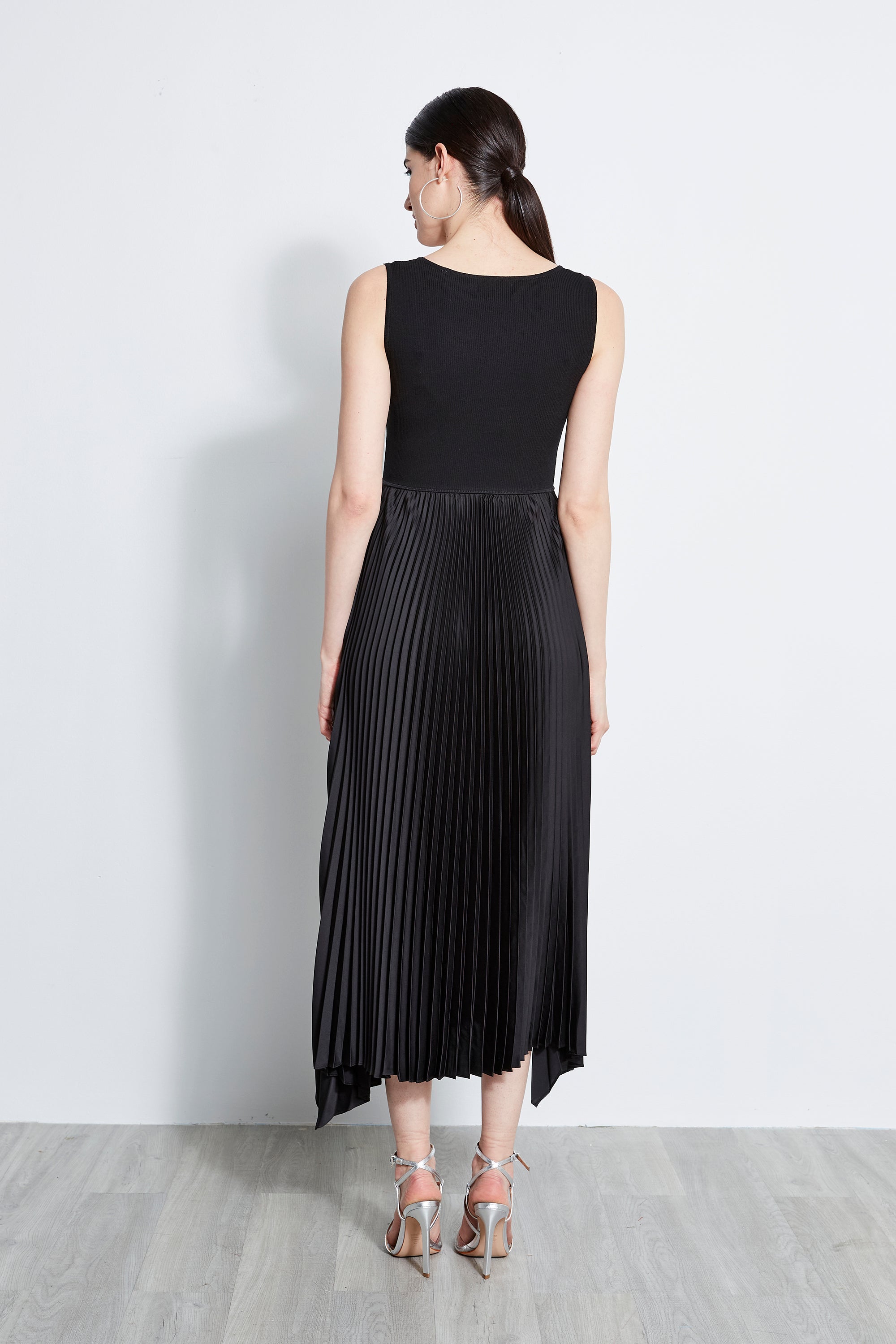 Elegant Pleated Midi Dress for Women - Flowy A-Line Skirt with Pockets - Perfect for Office, Party & Wedding Guest Outfits