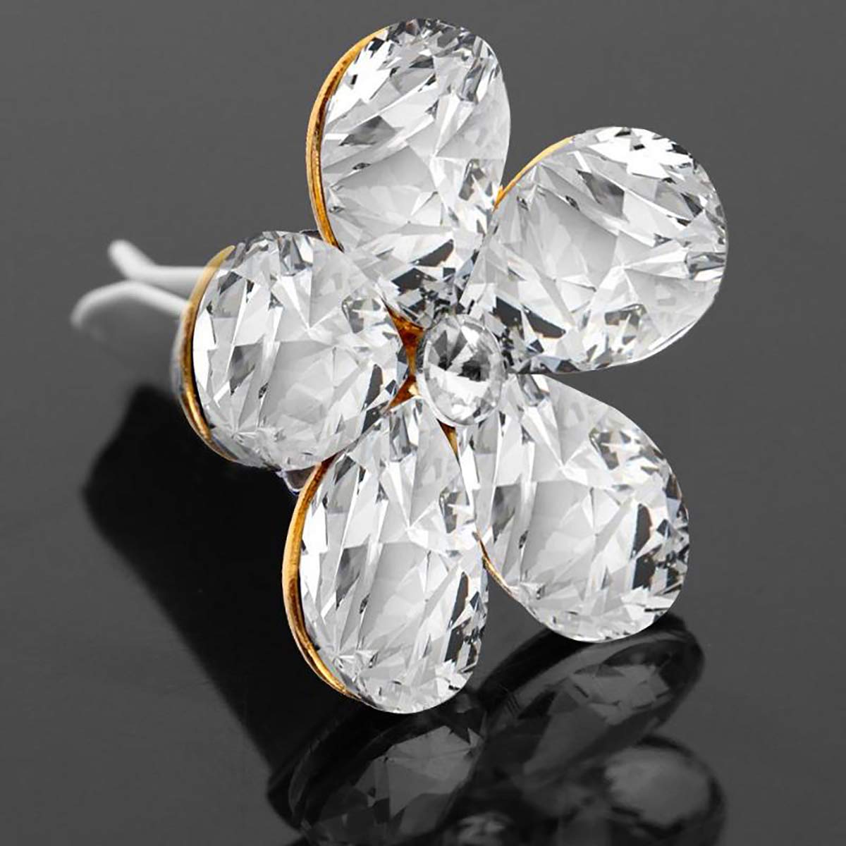 Sparkling Crystal Flower Car Air Vent Clip - Rhinestone Decorative Air Vent Clip for Car Interior Accessories (White) | Perfect for Car Decor, Gift Giving & Personalizing Your Vehicle