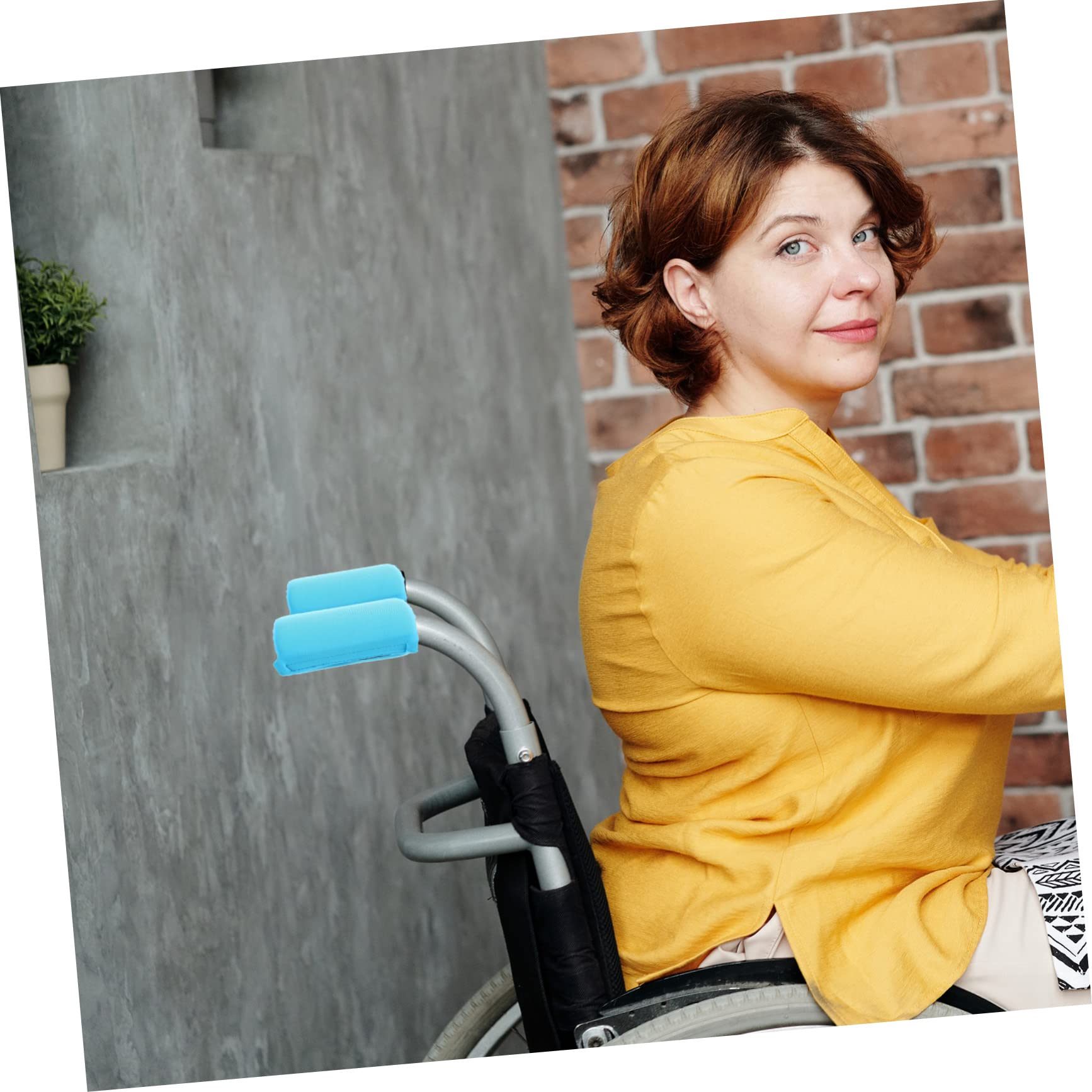 2 Pack Wheelchair Handle Covers - Non-Slip Grip Sleeves for Walkers & Rollators, Comfortable Polyester Padding for Elderly Wheelchair Users (Green) - Ideal for Daily Mobility Assistance & Hand Protection