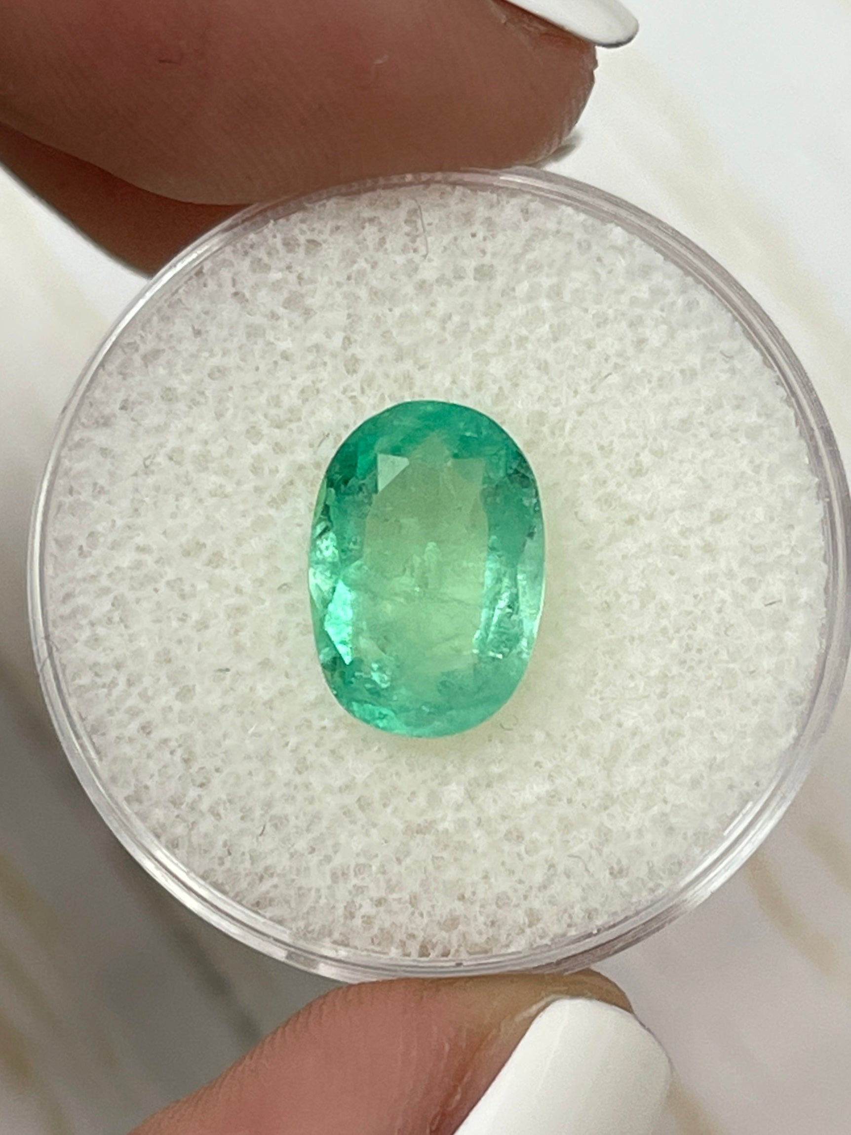 2.78 Carat Light Yellowish Green Natural Loose Colombian Emerald Oval Cut Gemstone for Jewelry Making, Engagement Rings & Luxury Gifts