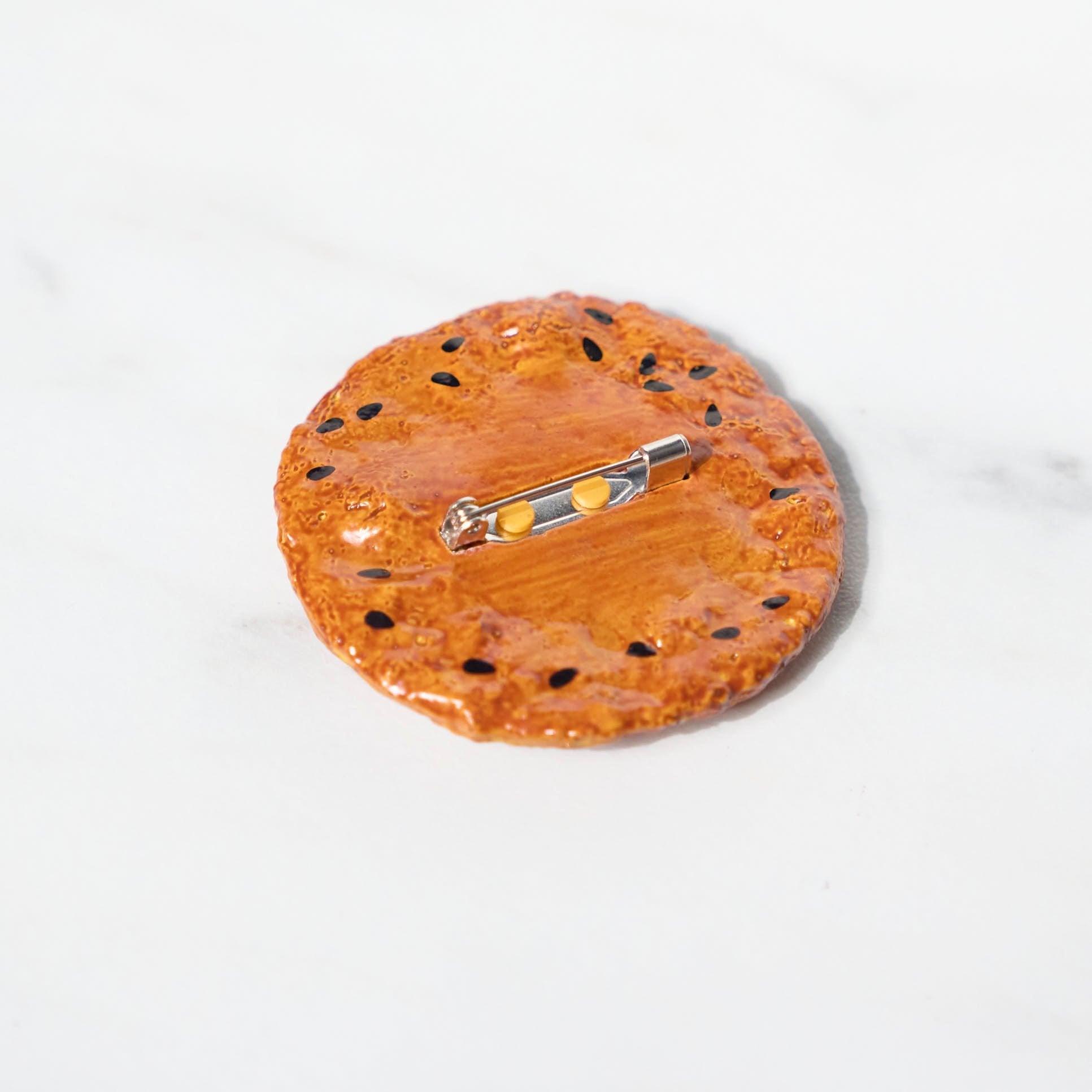 Japanese Rice Cracker Brooch - Kawaii Anime Gacha Capsule Toy for Cosplay, Fashion Accessories & Collectibles | Perfect for Anime Fans, Gift Giving & Outfit Decoration