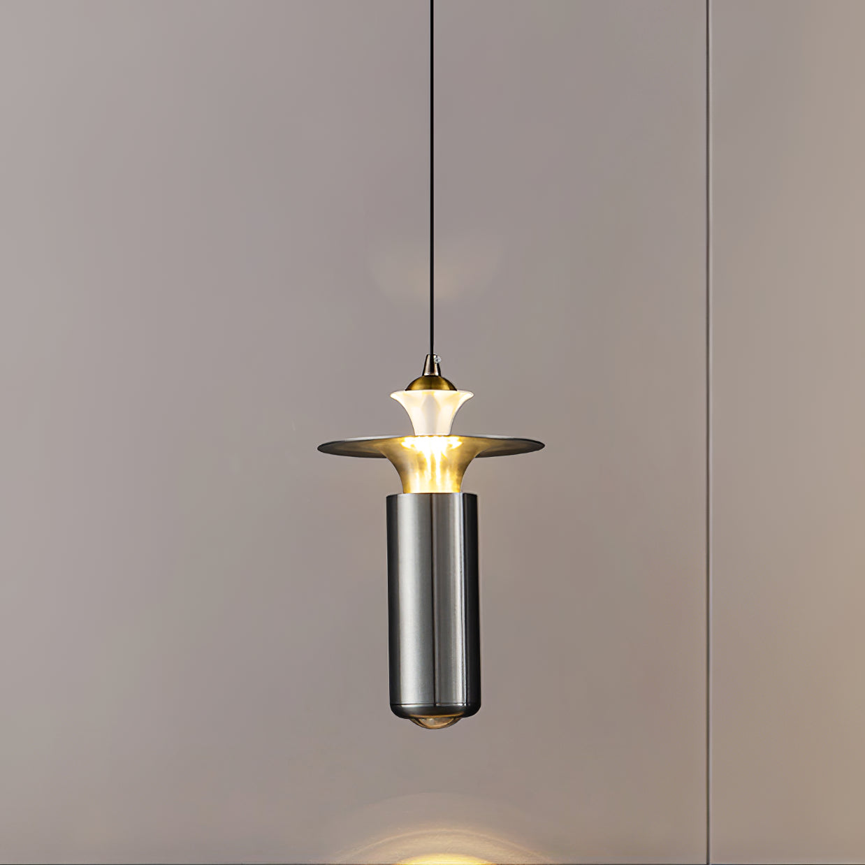 Esca Pendant Lamp - Modern Hanging Light Fixture for Kitchen, Dining Room & Bedroom | Energy Efficient LED Ceiling Light with Adjustable Height | Perfect for Home, Office & Restaurant Decor
