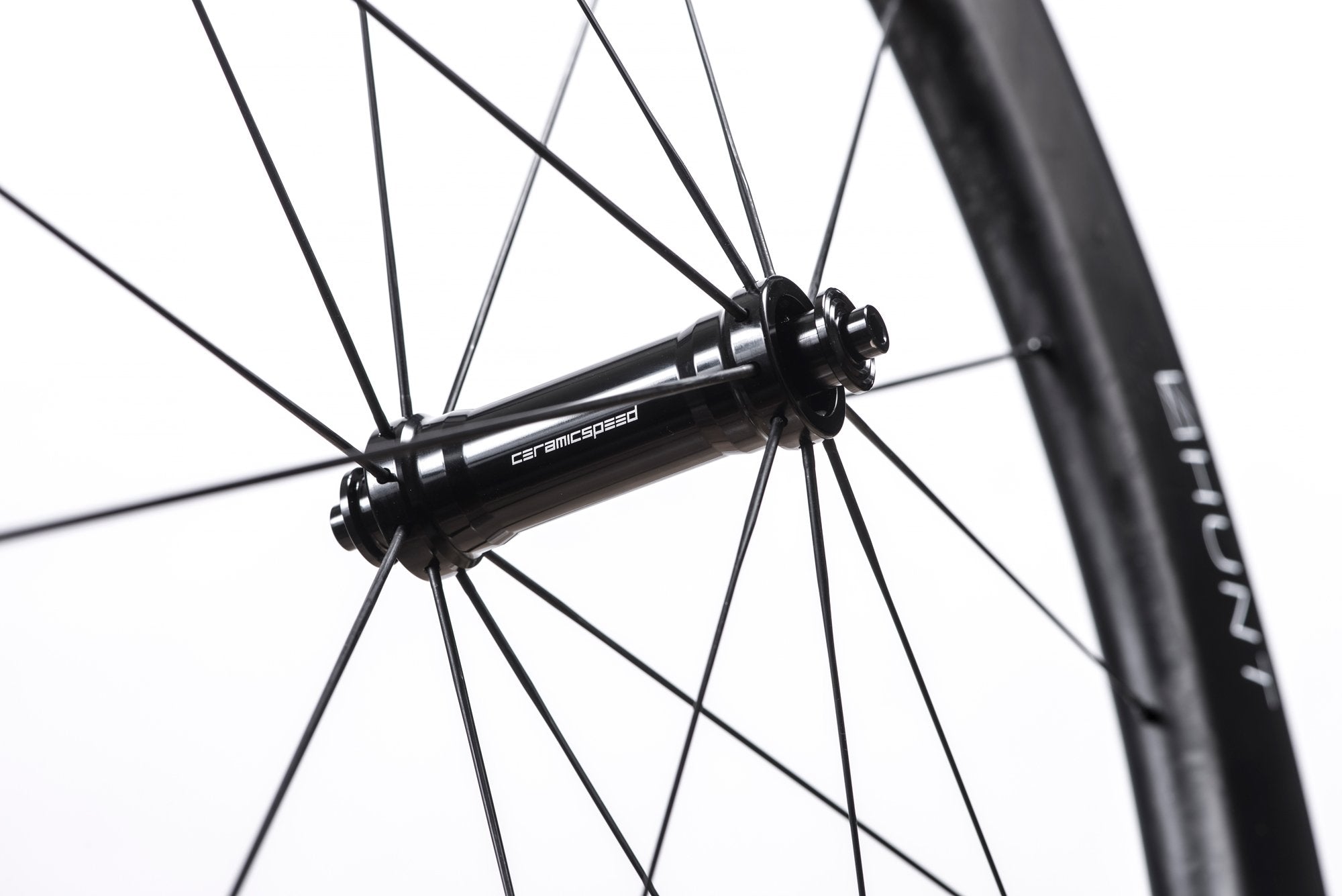 RE:NEW HUNT 62 Carbon Aerodynamicist Wheelset - Lightweight Carbon Road Bike Wheels for Speed & Performance | Perfect for Racing, Triathlons & Endurance Cycling