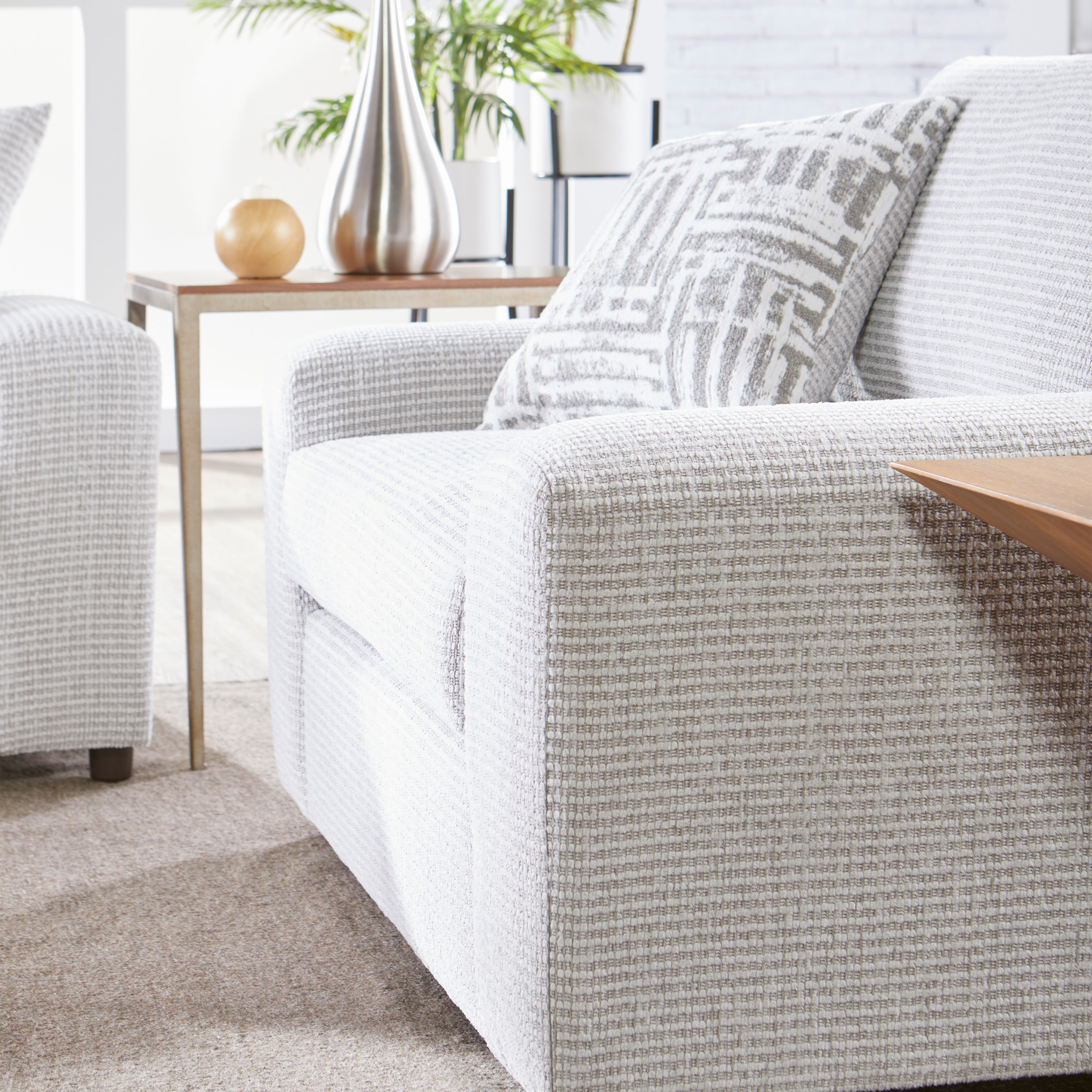 Roundhill Furniture Lancelot Upholstered Stationary Cuddle Chair - Plush Comfort for Living Room, Bedroom & Nursery - Perfect for Relaxing, Reading & Lounging