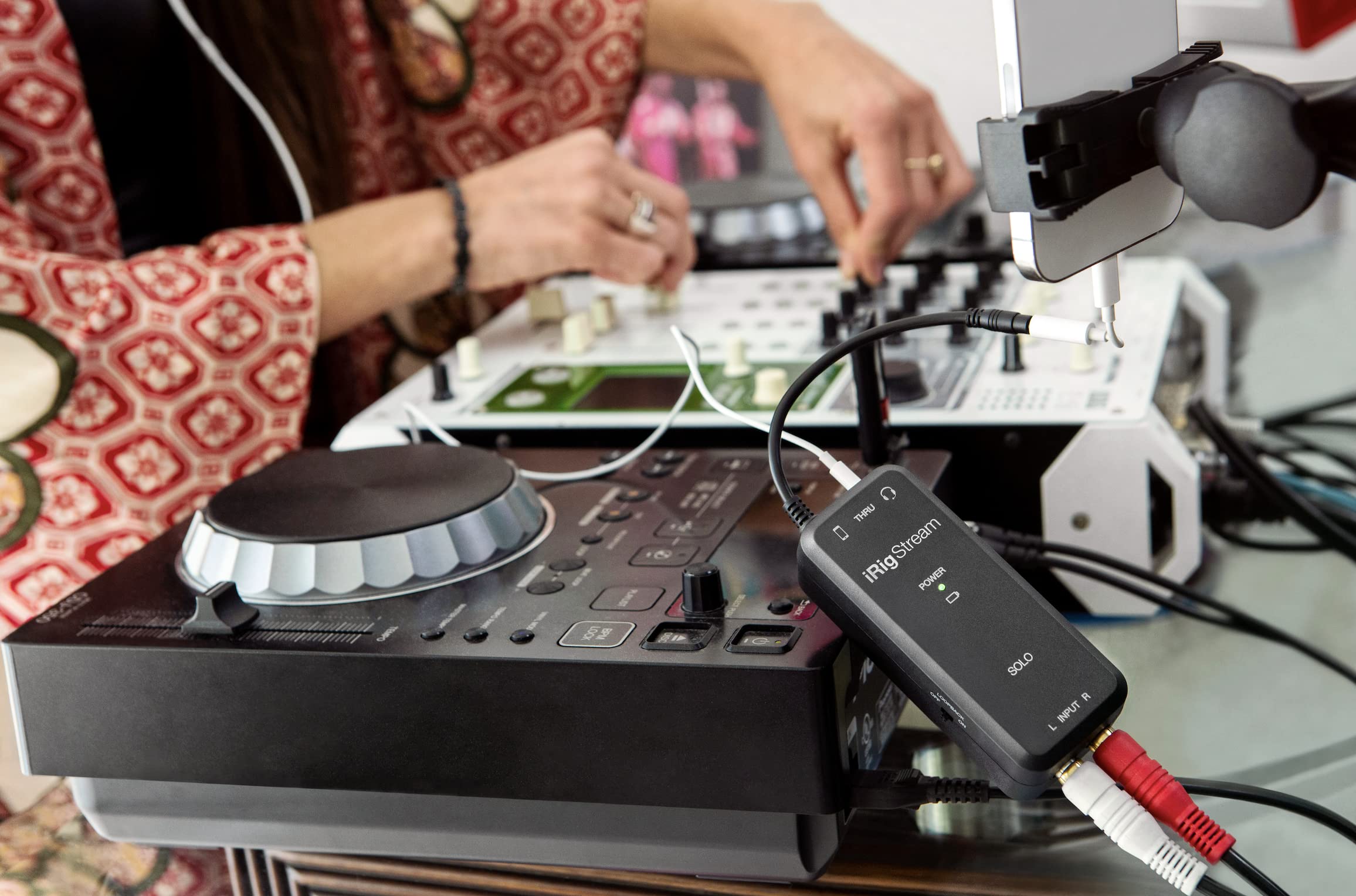 IK Multimedia iRig Stream SOLO Portable Audio Interface for iOS & Android - iPhone, iPad, Mac, PC - 1/8