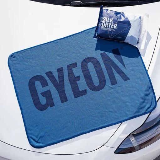 GYEON Q2M Silk Dryer EVO - Premium Microfiber Car Drying Towel (70x90 cm) for Scratch-Free Finish - Perfect for Detailing, Washing & Waxing Your Vehicle
