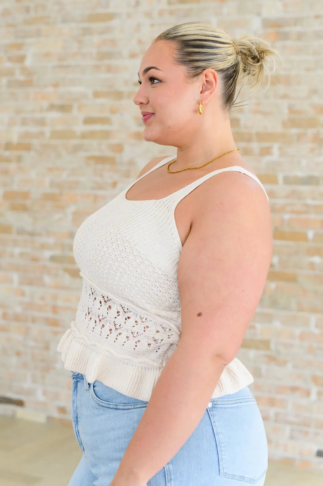 Women's Ruffle Knit Tank Top for Day Dancing - Breathable & Comfortable Summer Dancewear for Yoga, Parties, and Casual Wear