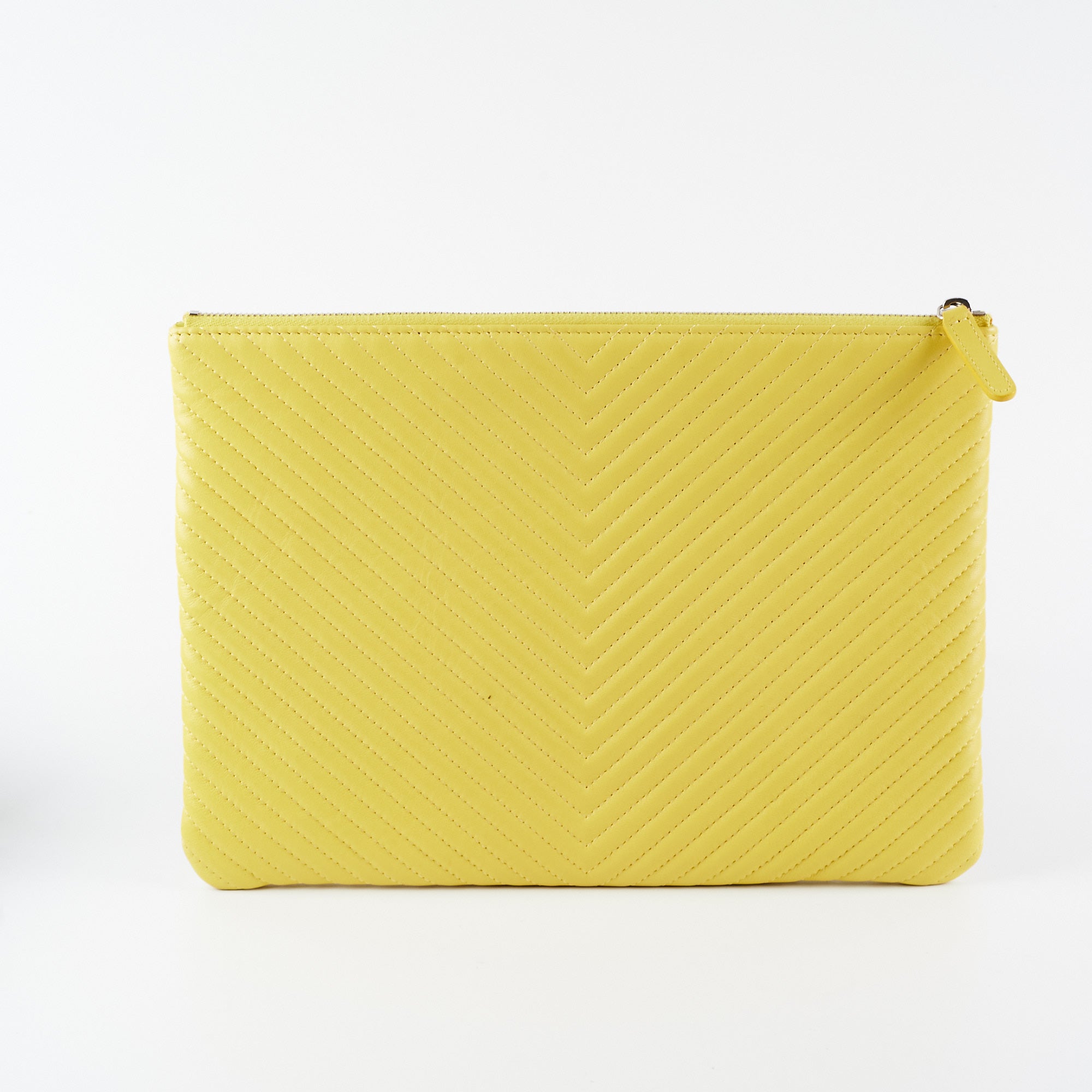 Chanel Chevron O Case Yellow Leather Wallet on Chain - Perfect for Evening Bags & Luxury Accessories