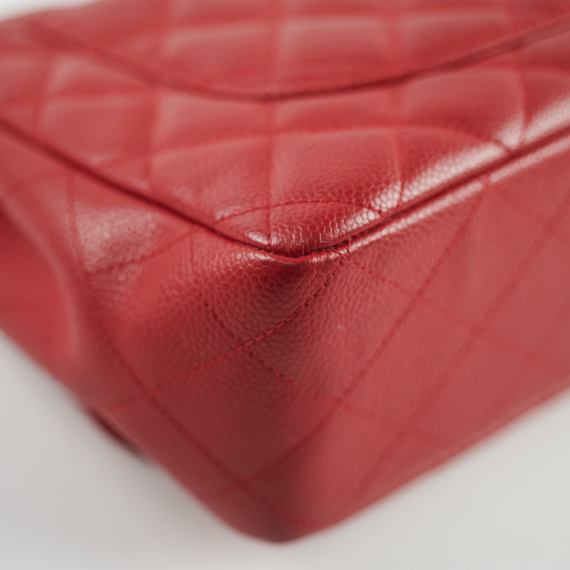 Chanel Caviar Jumbo Single Flap Bag in Red - Luxury Designer Handbag for Women, Perfect for Evening Events & Special Occasions