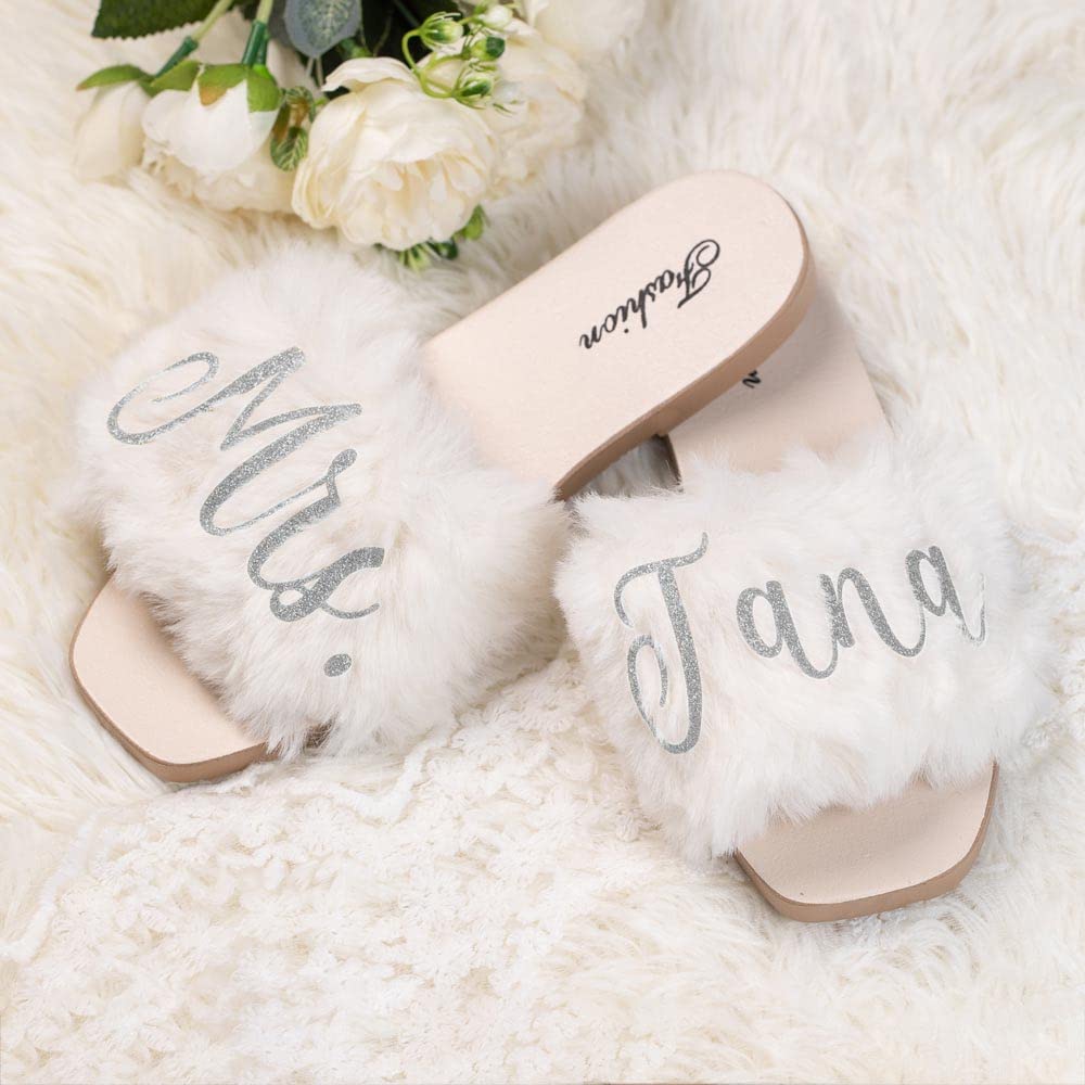 Custom Personalized Bride Slippers - Monogrammed Wedding Shower Gift for Bride & Bridesmaids - Open Toe Fuzzy House Slippers for Women - Perfect for Wedding Day, Bridal Party & Cozy Home Wear