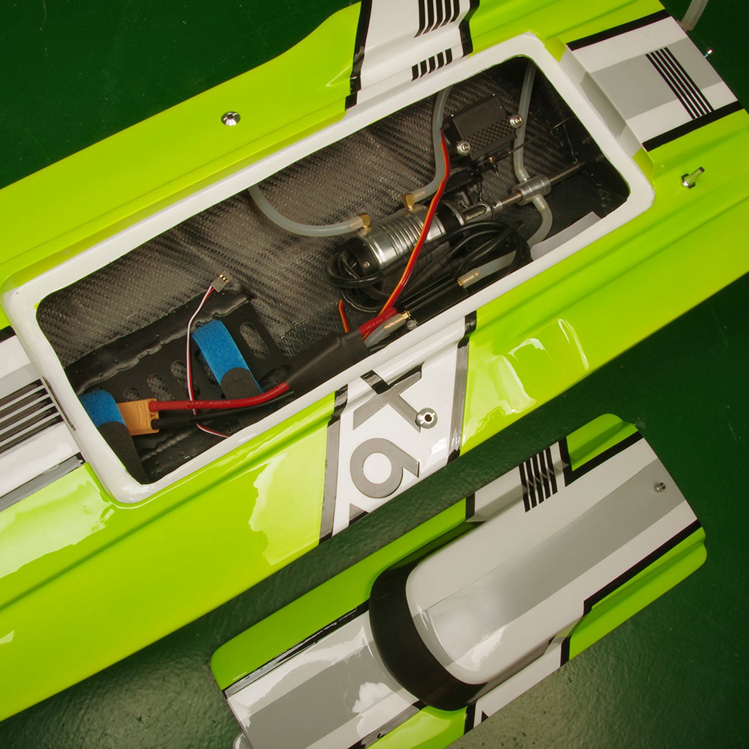 DTRC X79 High Speed Fiberglass RC Racing Boat - Brushless Motor, Waterproof ESC, 3KG Servo (No Battery) - Perfect for Lakes, Pools & Outdoor RC Boat Racing