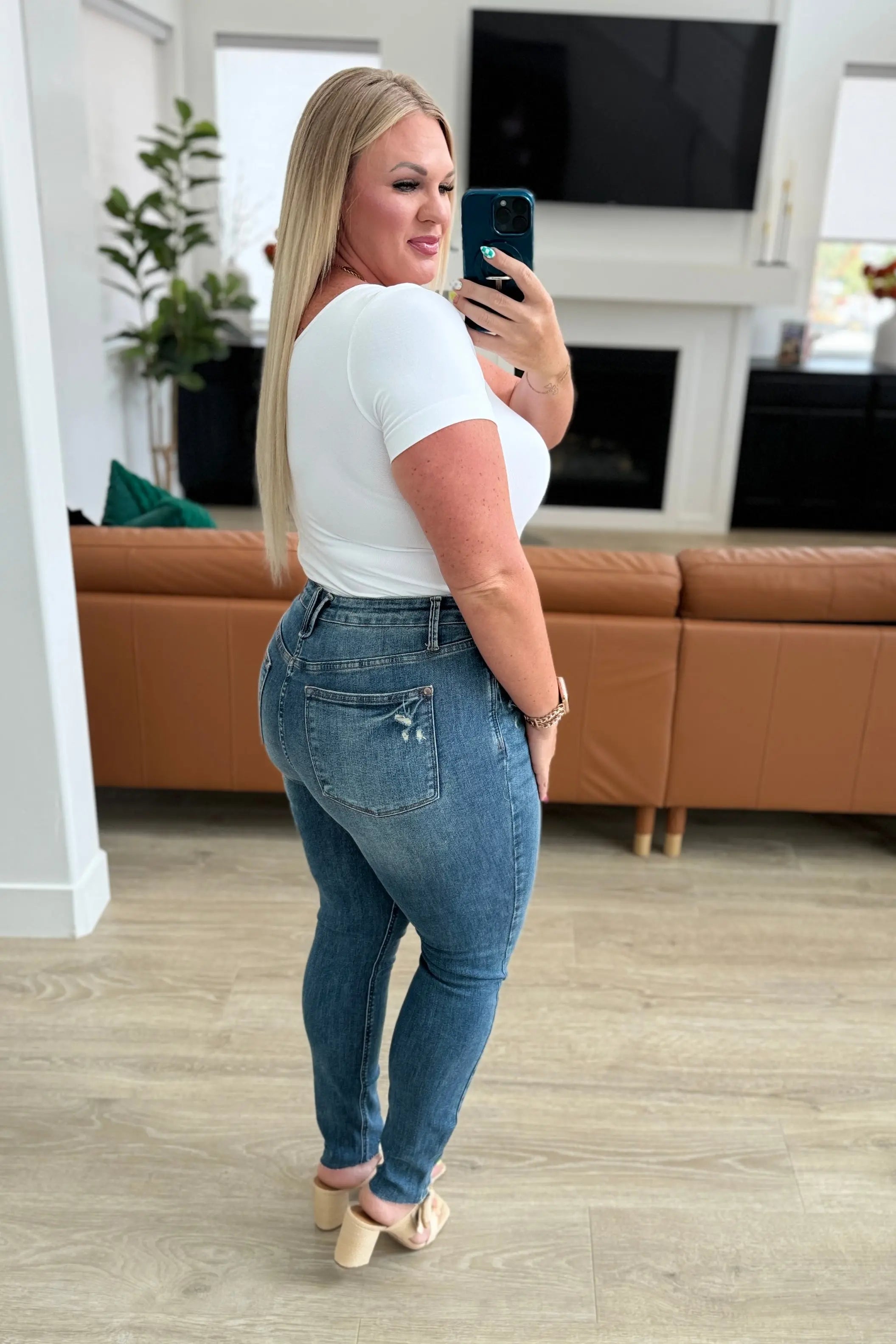 Alba High Rise Control Top Distressed Hem Skinny Jeans for Women - Slimming Stretch Denim Pants with Vintage Wash (Perfect for Casual Outings, Date Nights & Street Style Fashion)