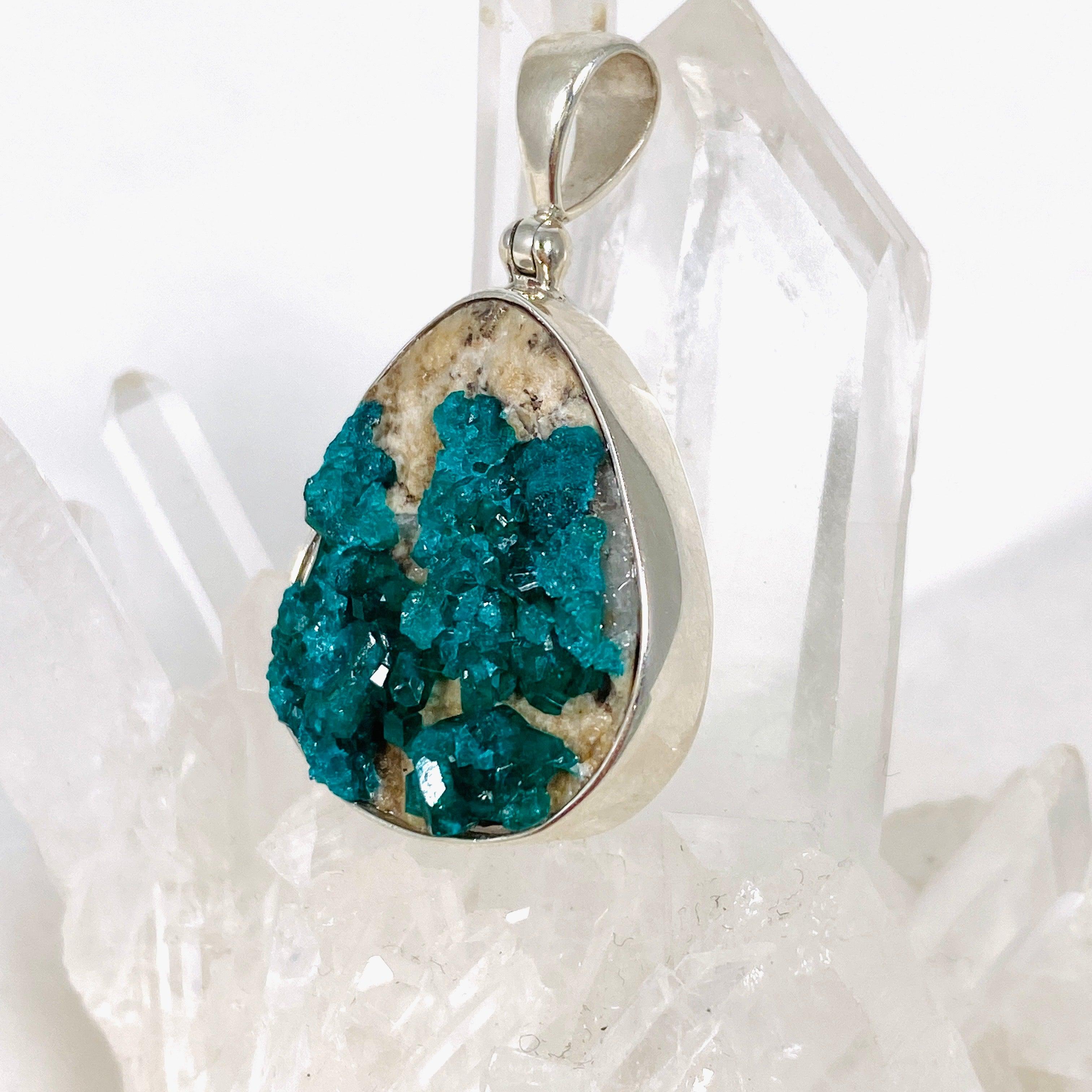 Natural Dioptase Raw Crystal Pendant Necklace - Genuine Green Gemstone Jewelry for Healing & Energy - Perfect for Meditation, Spiritual Gifts & Boho Fashion