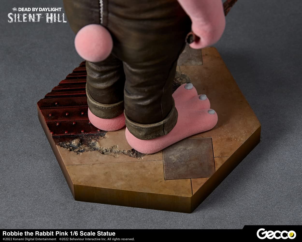 Gecco Silent Hill x Dead by Daylight Robbie Rabbit 1/6 Scale Collectible Statue - Pink Edition | Horror Game Merchandise for Display & Gaming Room Decor