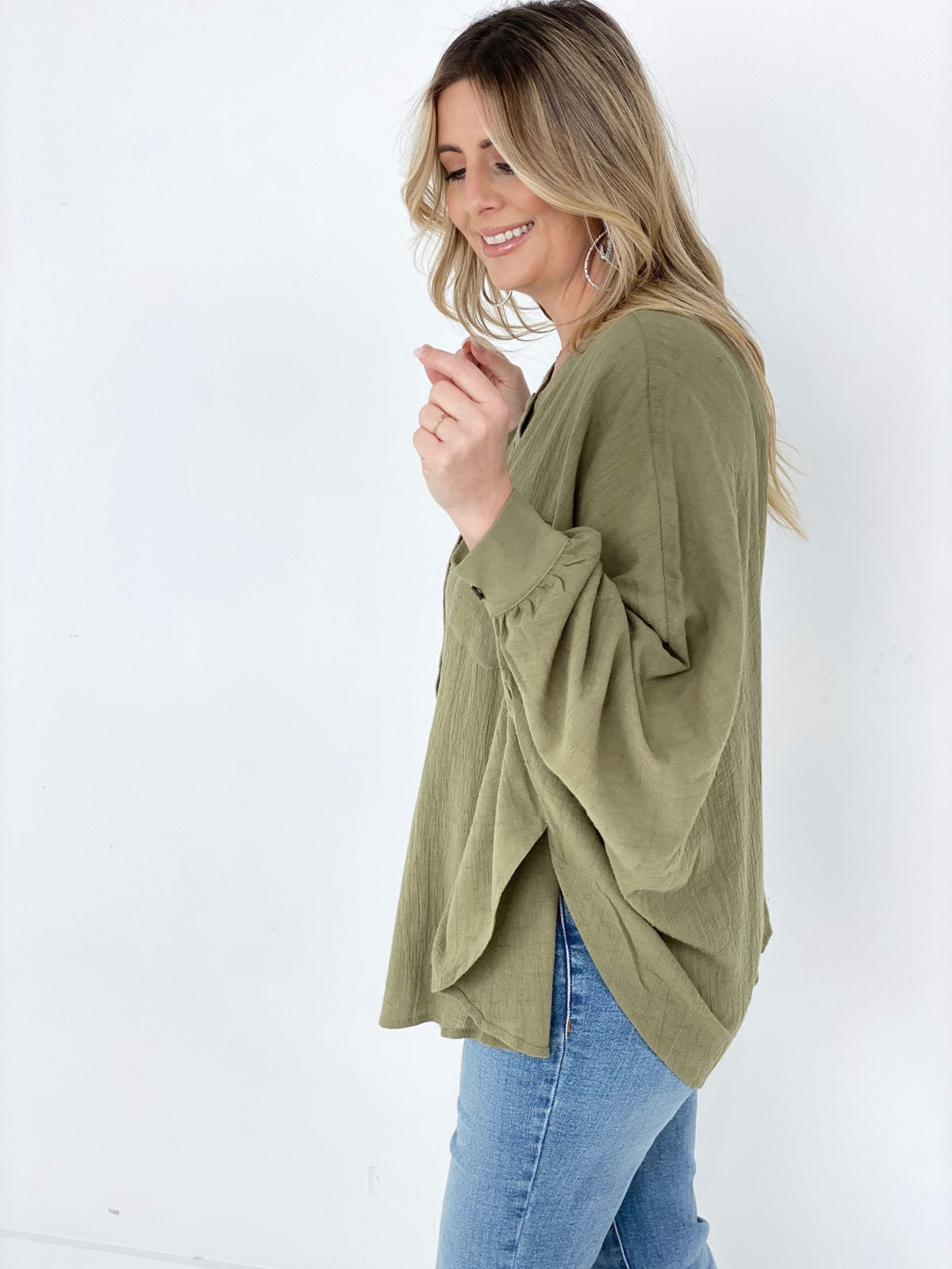 Stylish Oversized Cotton Linen Top for Women - Comfortable Textured Blouse for Casual Wear, Work & Travel