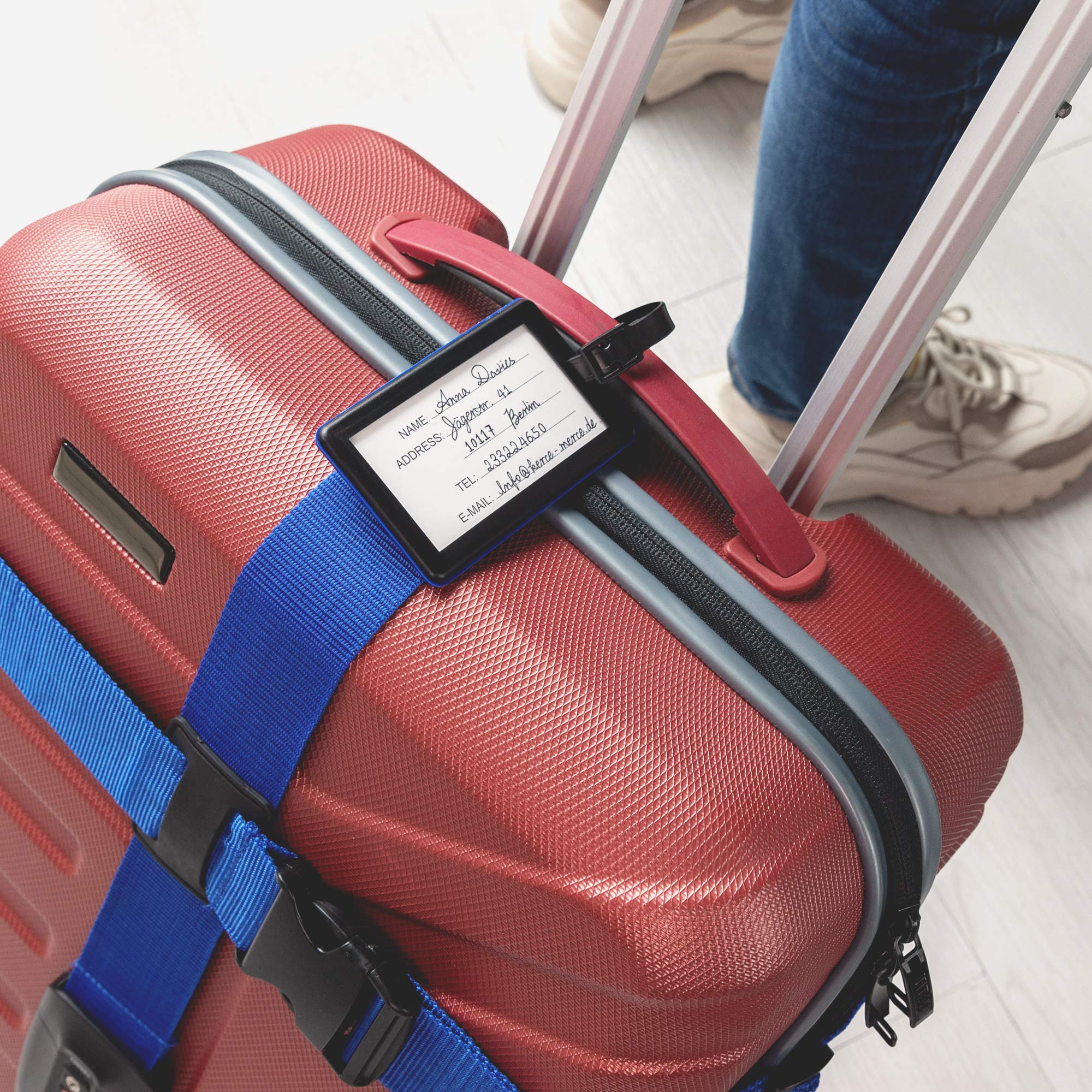 Navaris TSA Approved Luggage Strap - Adjustable Suitcase Security Belt with Combination Lock & ID Tag - Perfect for Air Travel, Cruise Vacations & Business Trips