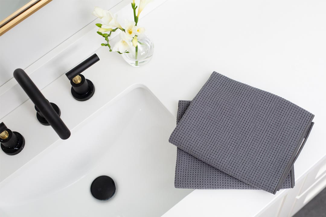 Premium 2-Pack Soft Absorbent Hand Towels - Quick Drying & Durable for Kitchen, Bathroom, Gym & Travel (White)