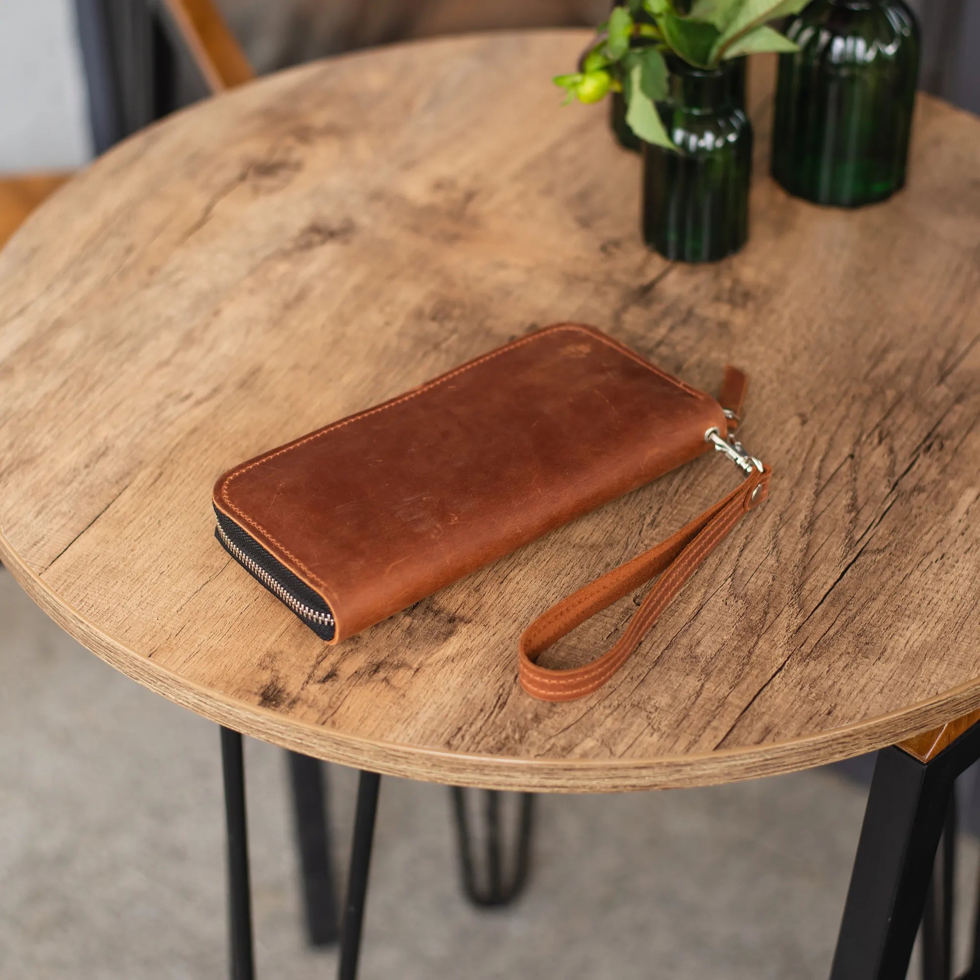 Lagom Long Zippered Wallet for Men & Women - Slim RFID Blocking Leather Bifold Wallet with Multiple Card Slots - Perfect for Travel, Business & Everyday Use