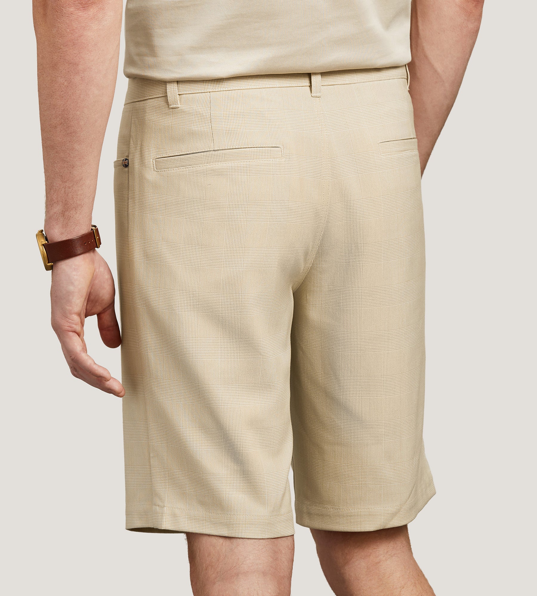 Stylish Modern Fit Plaid 5-Pocket Casual Shorts for Men - Perfect for Summer Outings, Beach Vacations & Weekend Relaxation