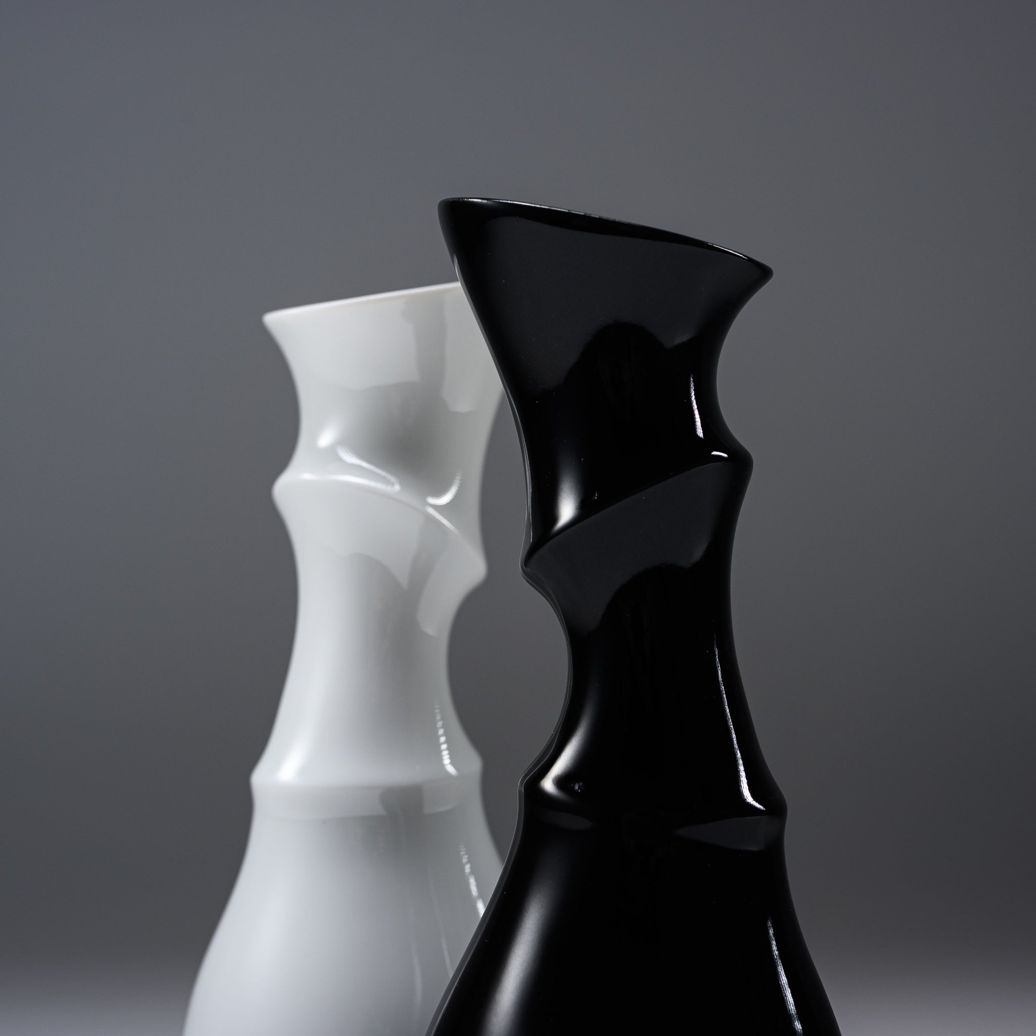 Modern White Porcelain Chiku Bamboo Vase - Elegant Japanese Futafushi Style Home Decor for Living Room, Dining Table & Wedding Centerpieces